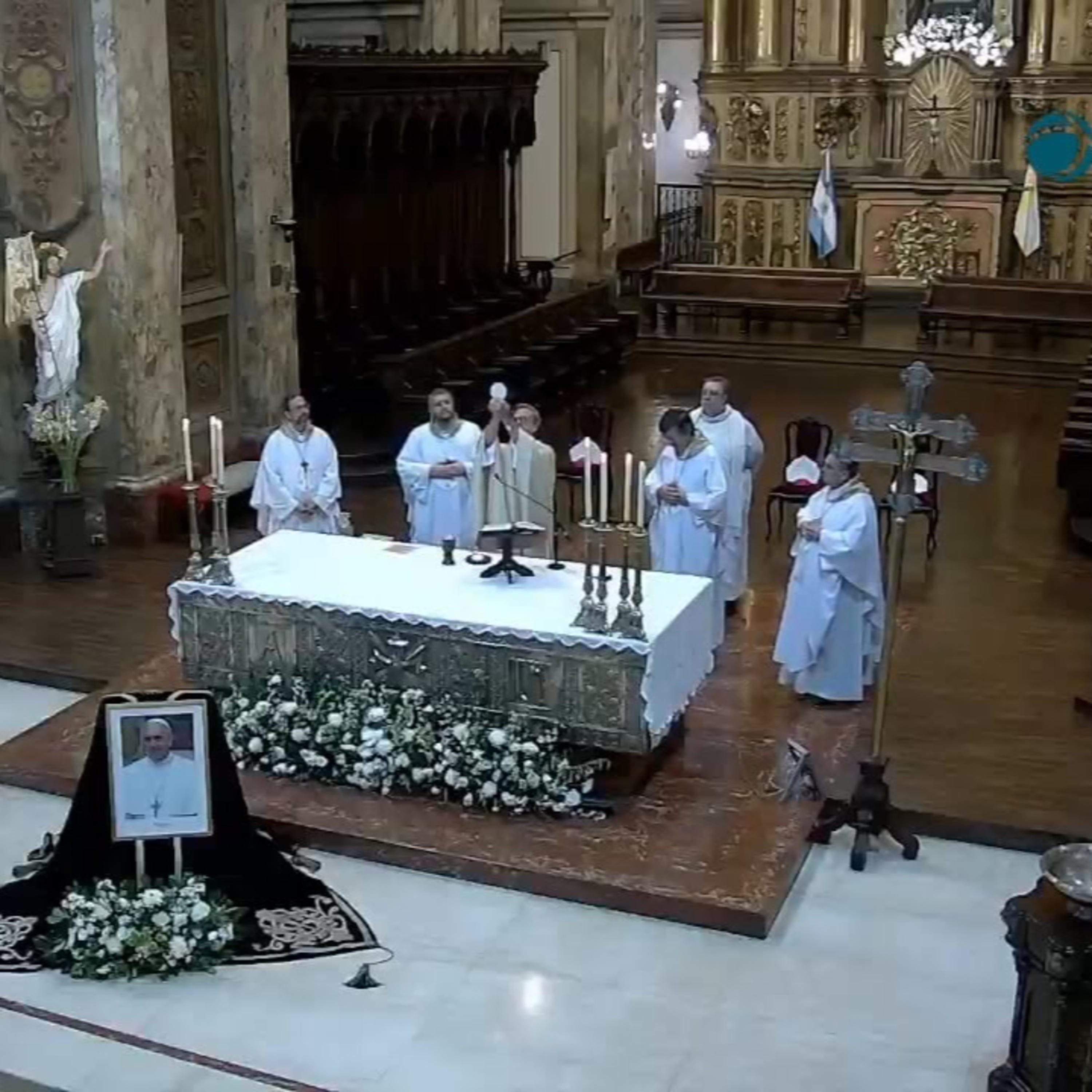 Santa Misa por el eterno descanso del Santo Padre Francisco. 21 de abril de 2025. episode artwork