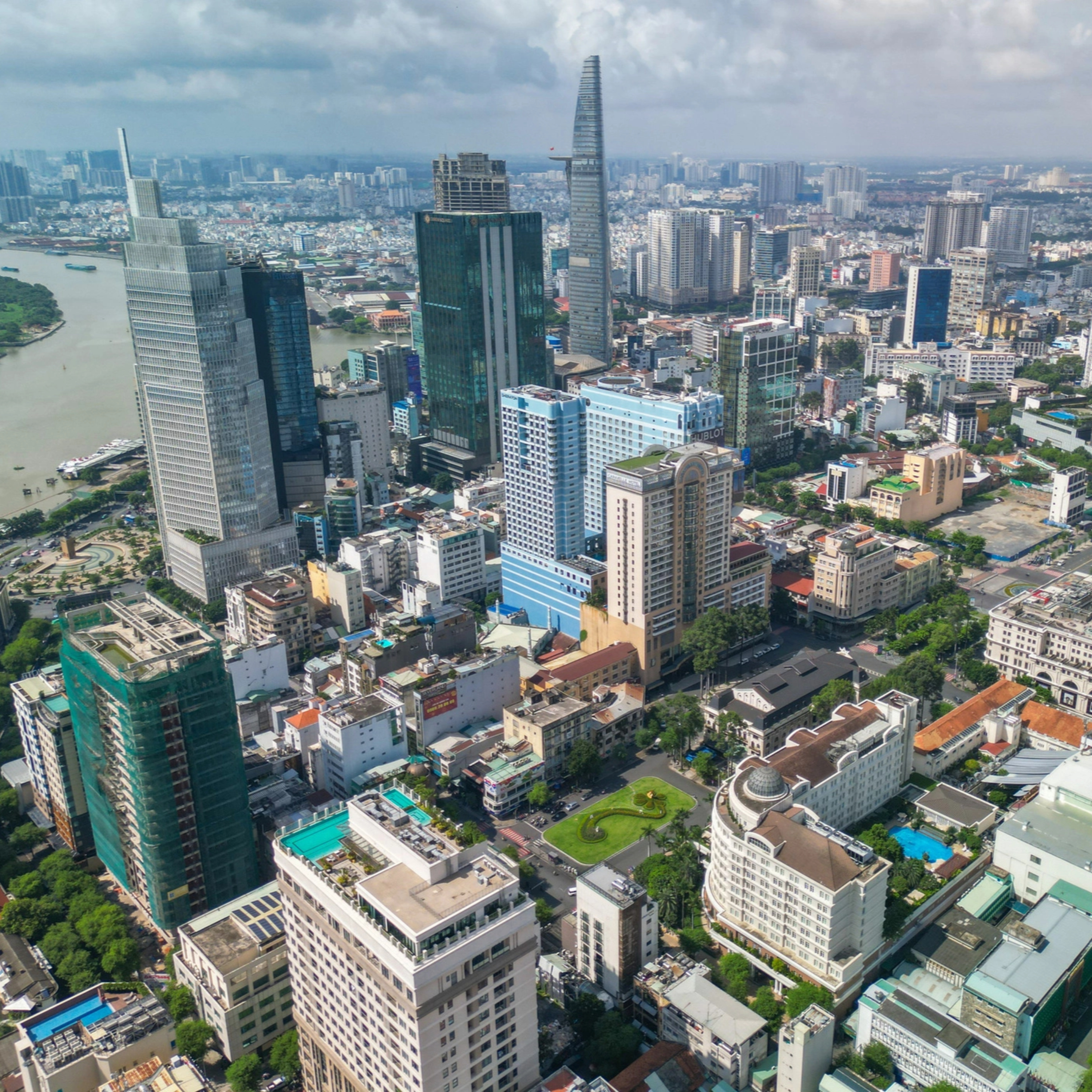 BÀN VỀ CƠN BẾ TẮC CỦA CÁC ĐẠI ĐÔ THỊ TRIỆU ĐÔ