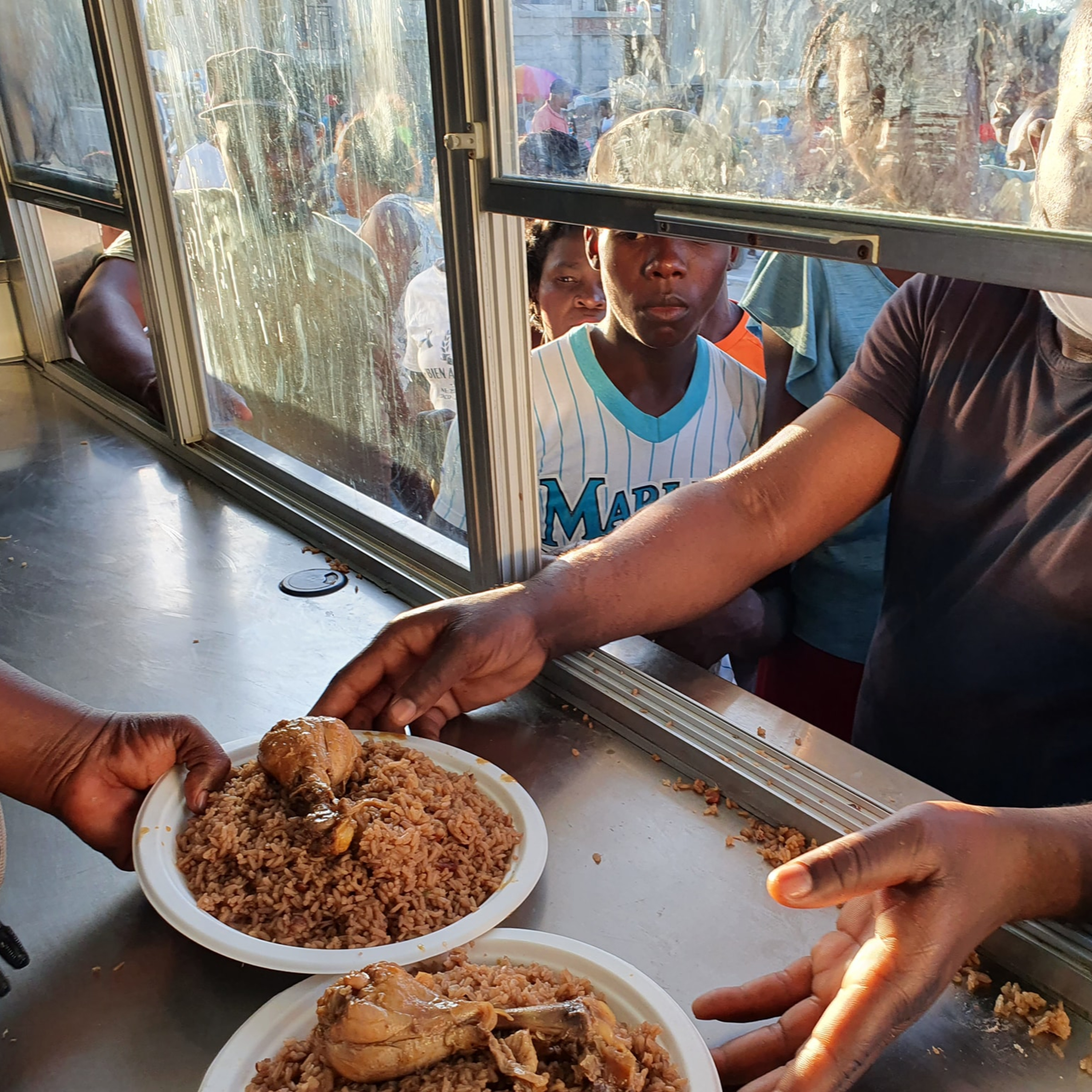 Chita pale ak AyiboPost