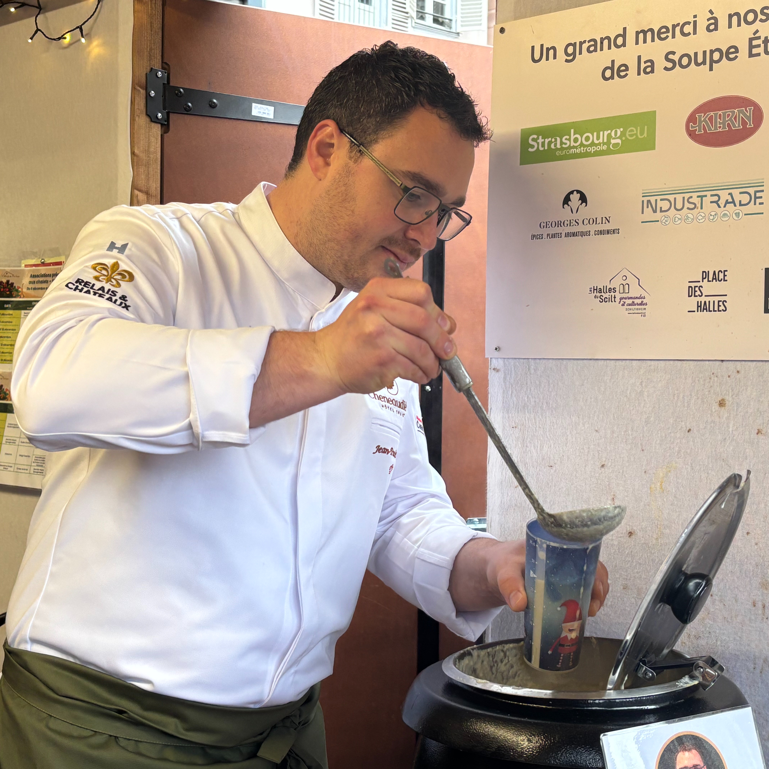 Reportage - La soupe étoilée, une institution à Strasbourg mais pas que ! Reportage - La soupe étoilée, une institution à Strasbourg mais pas que !