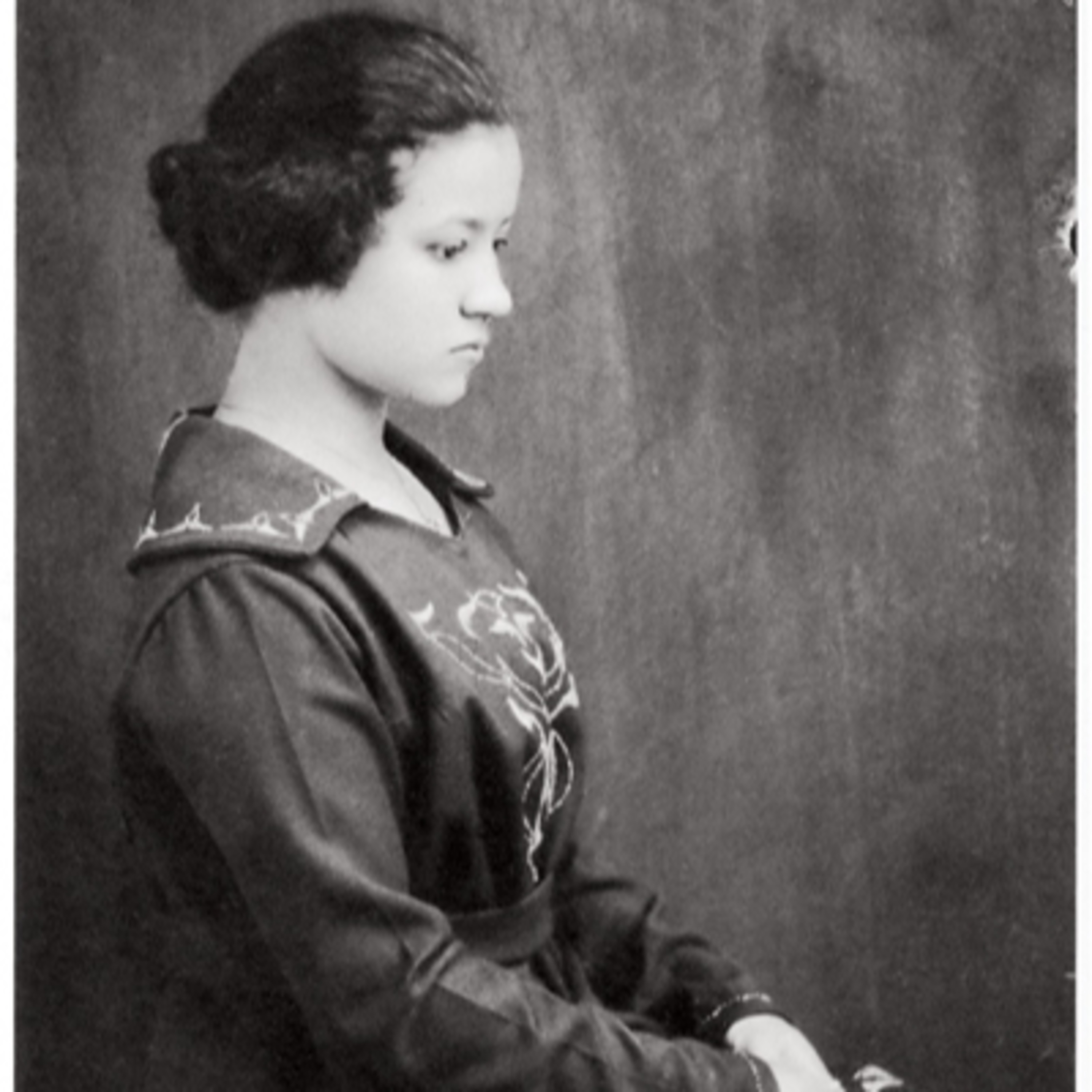 Florestine Perrault Collins – Se faire passer pour blanche pour photographier les siens