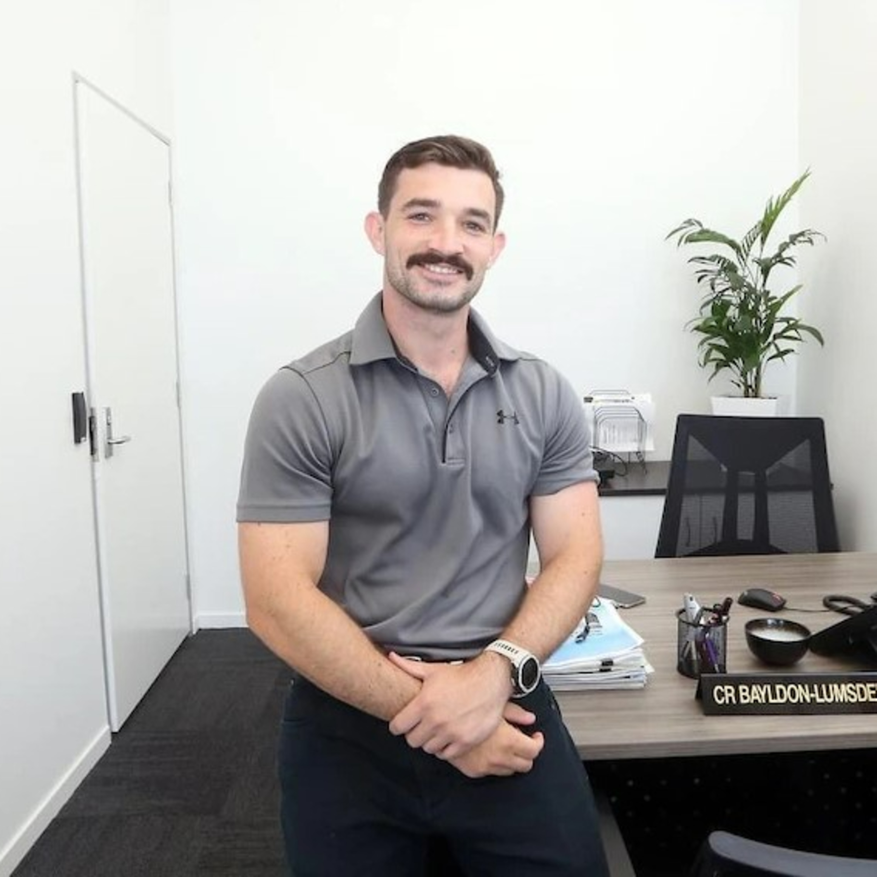Gold Coast Councillor charged with Murder yet keeps his job.