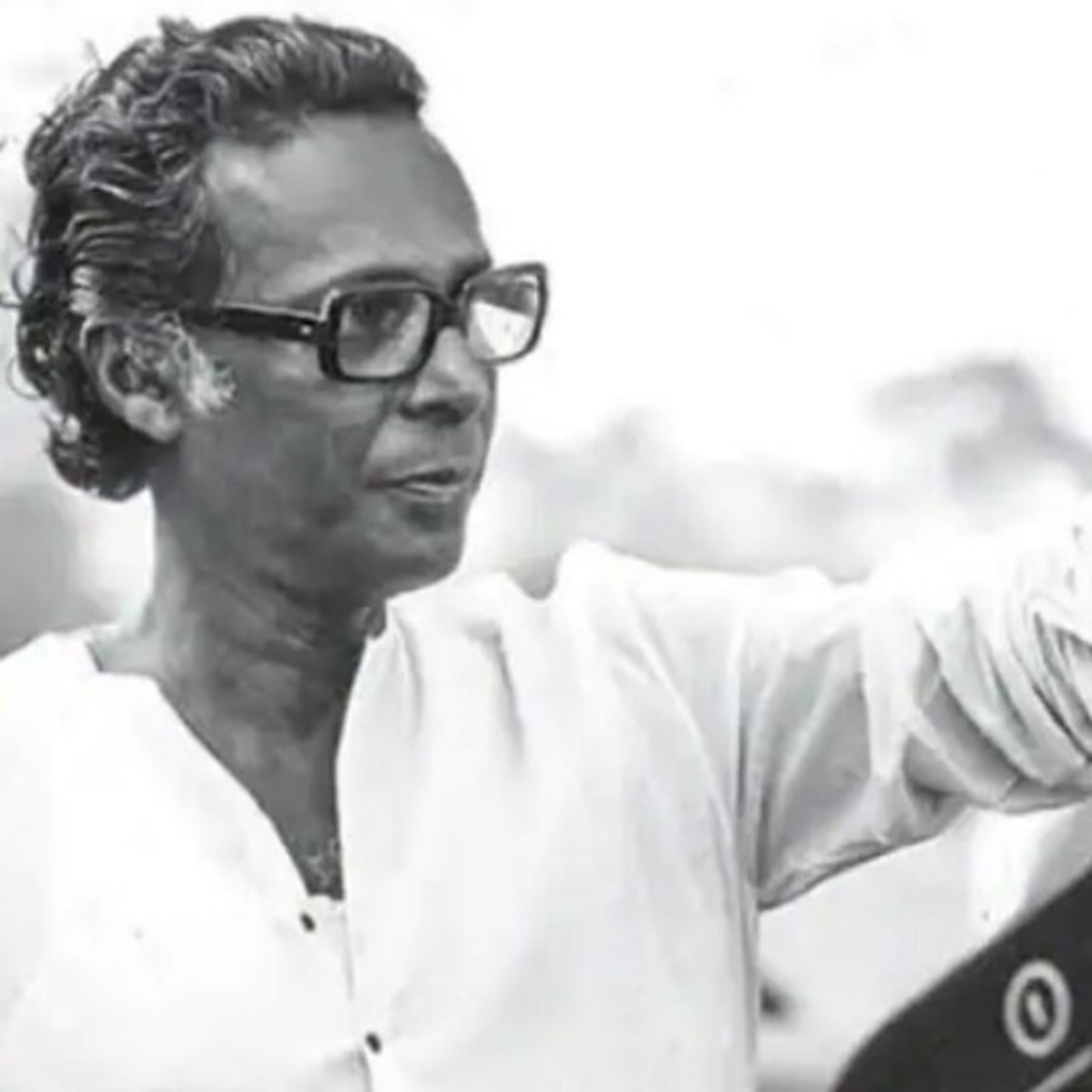 পরিচালক মৃণাল সেনের প্রয়াণ দিবসে জানাই শ্রদ্ধাঞ্জলি।