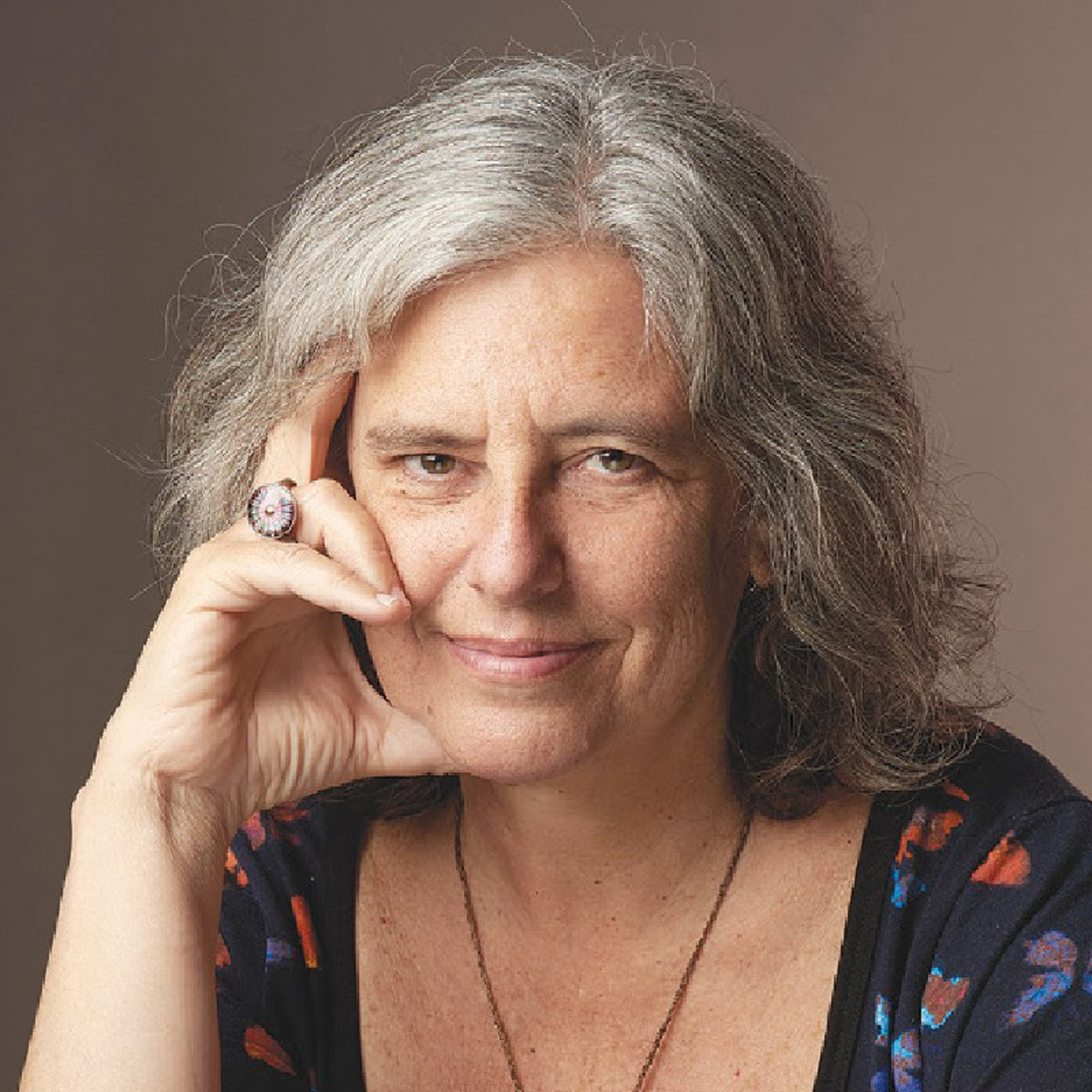 "Quitarle humanidad a un colectivo es el principio de los genocidios". Entrevista a Claudia Cesaroni episode artwork