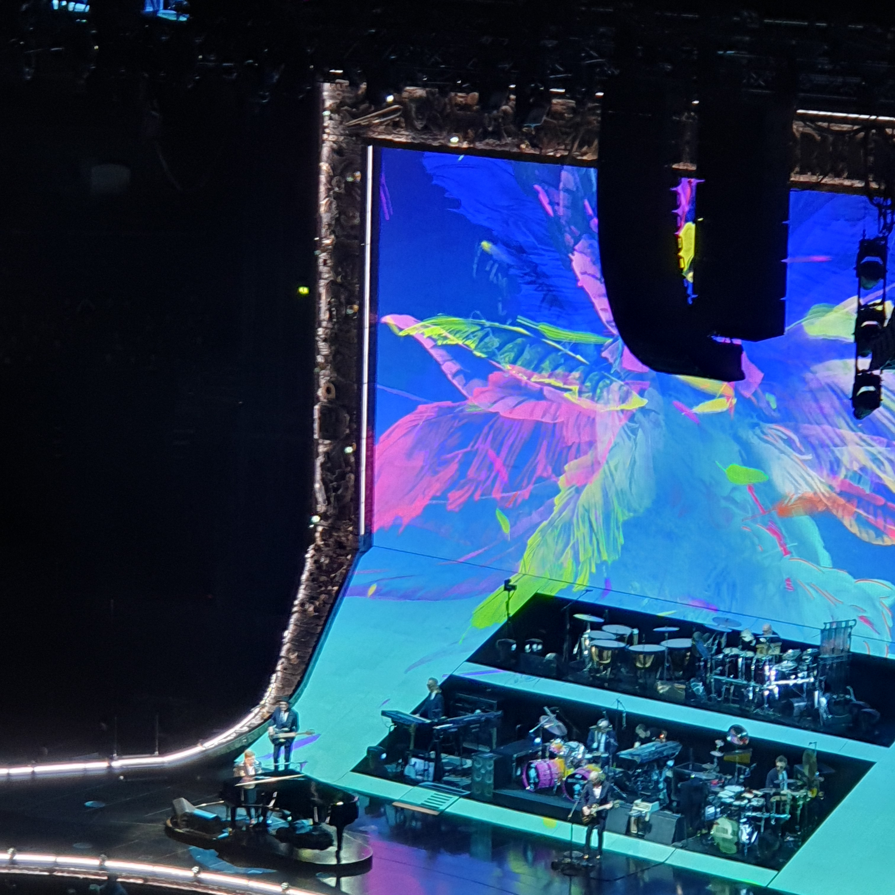 Elton John 4.5. Hamburg Barclaycard Arena episode artwork