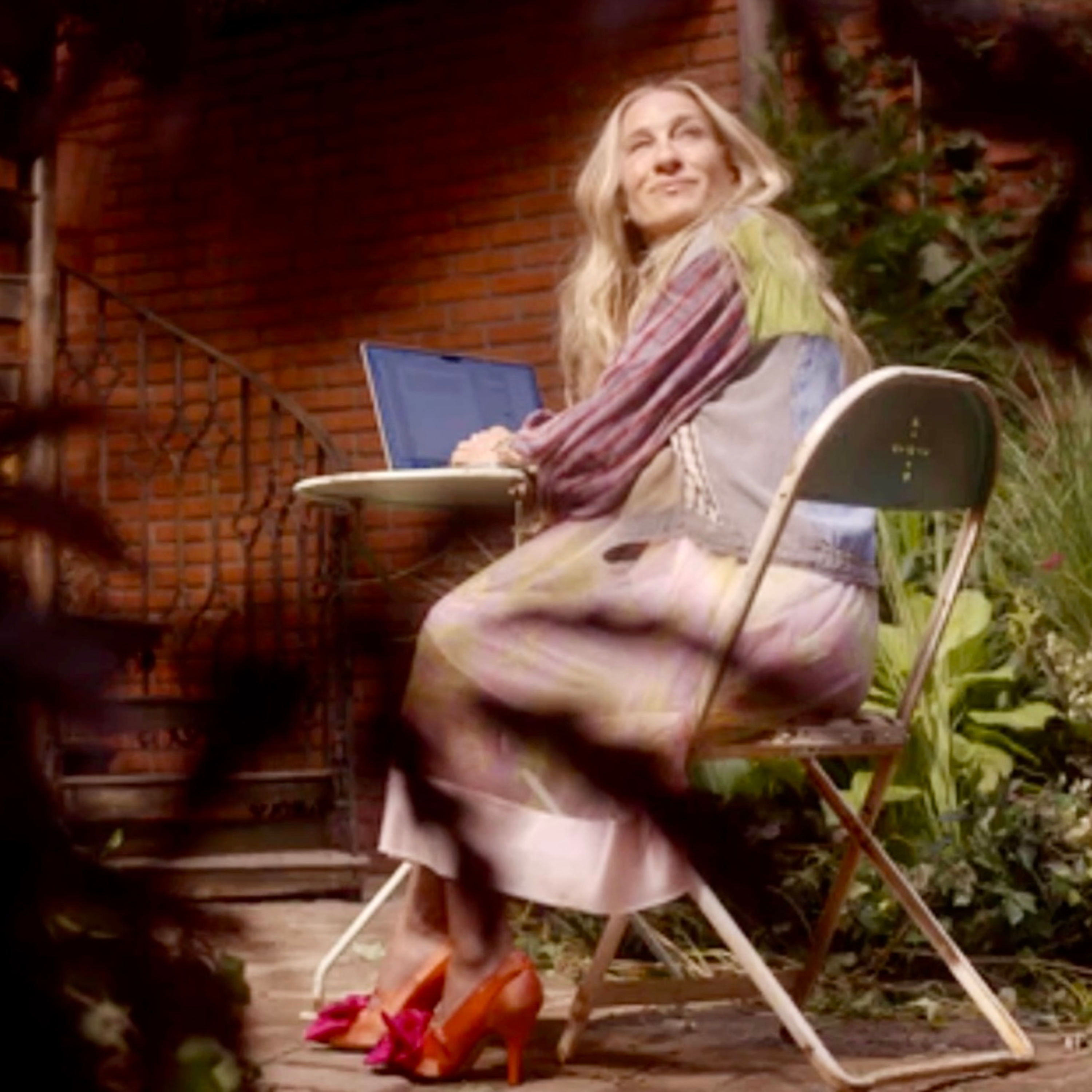 cover of episode "The Rat Race" And Just Like That... (S3, E2) Carrie has a rat problem!