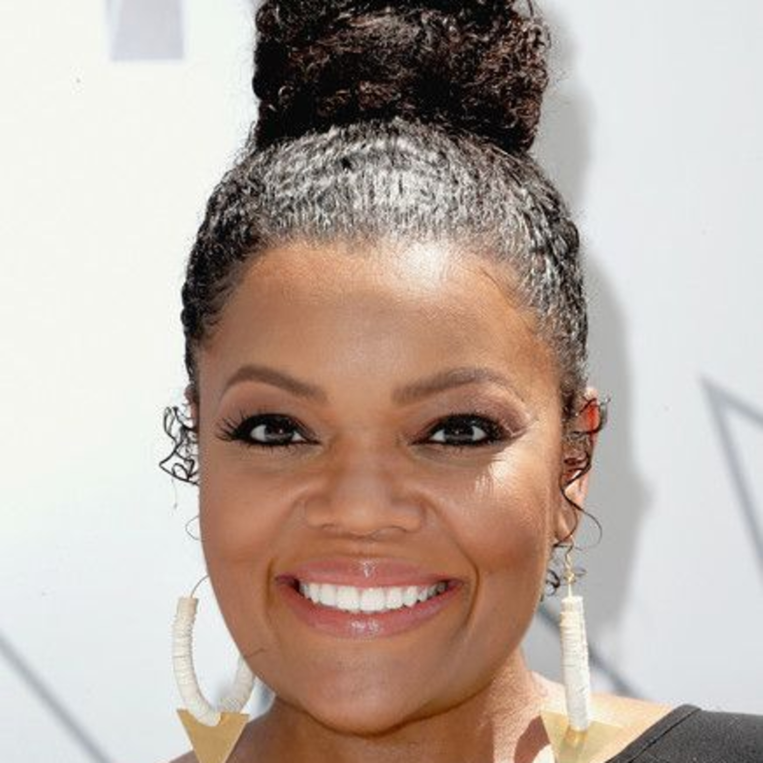 Yvette Nicole Brown LIVE!! Talkin' Mandalorian, Star Wars, R&B & MORE!