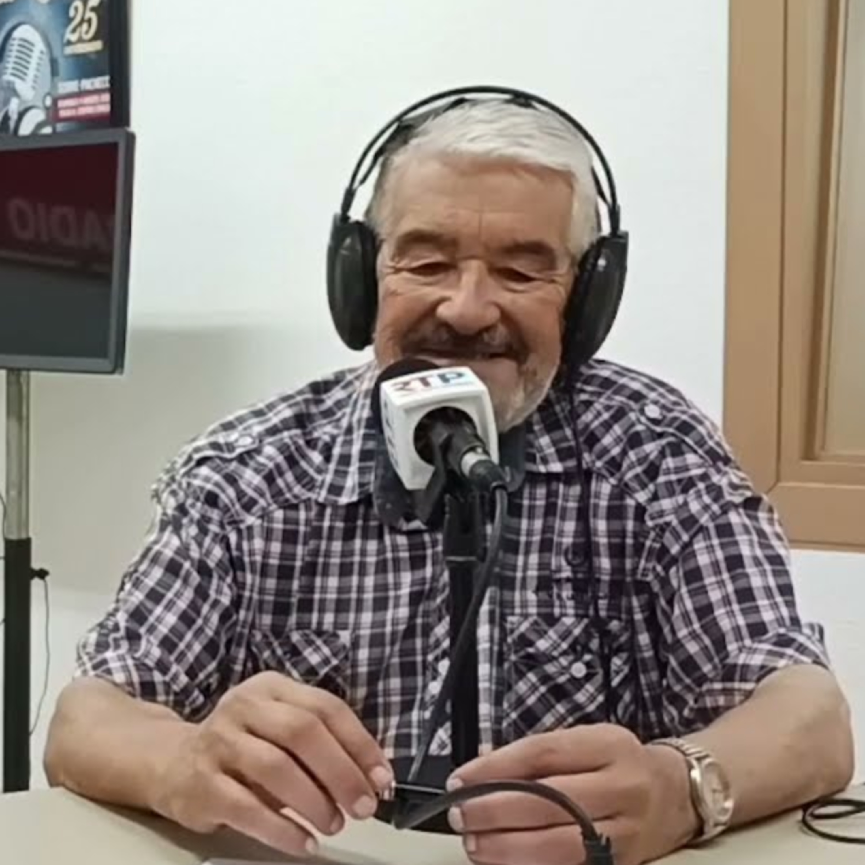 2024-08-14 Entrevista a Miguel Galindo por la publicación de su nuevo libro, "ARTICULARIUM" episode artwork