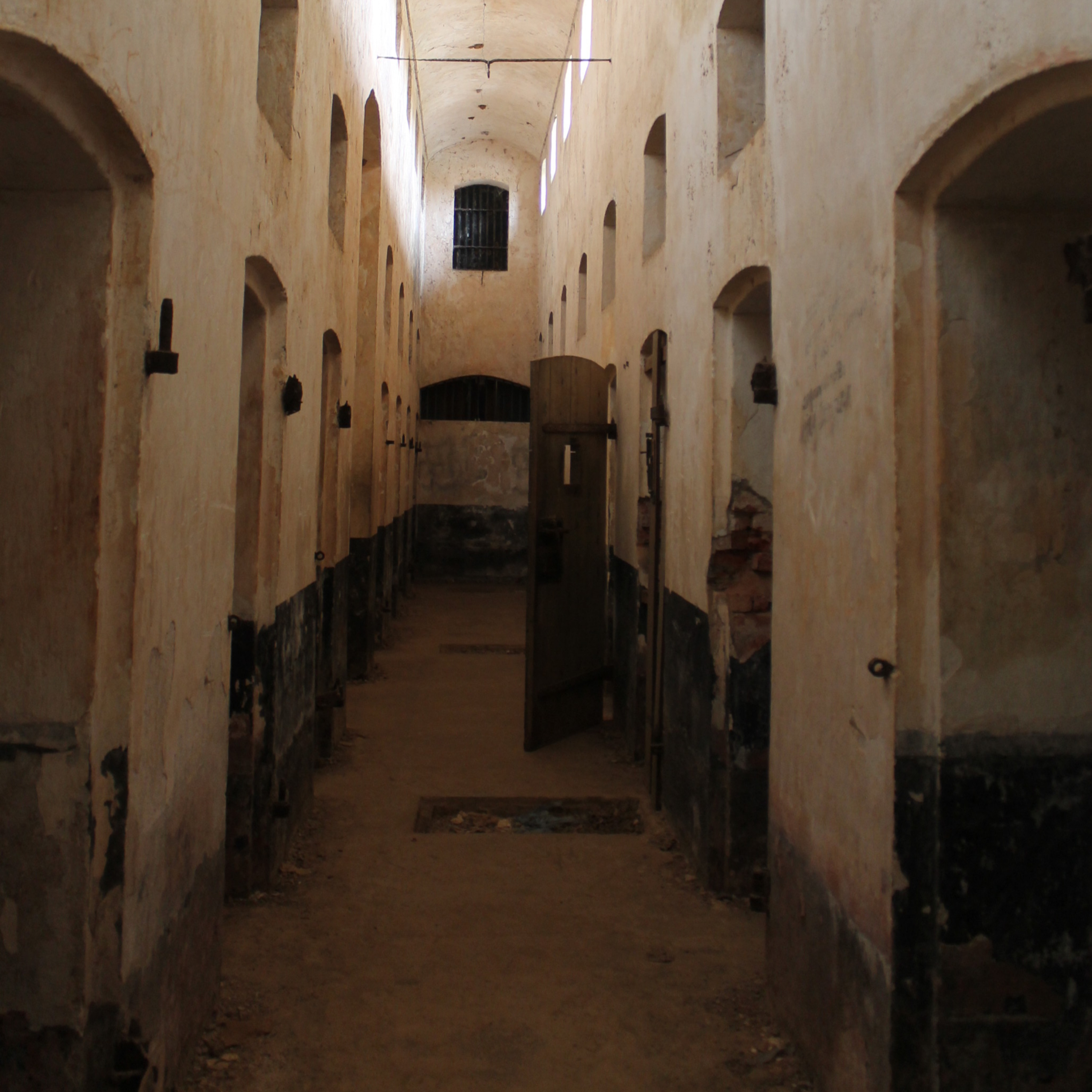 "J'ai connu le bagne" : un surveillant raconte