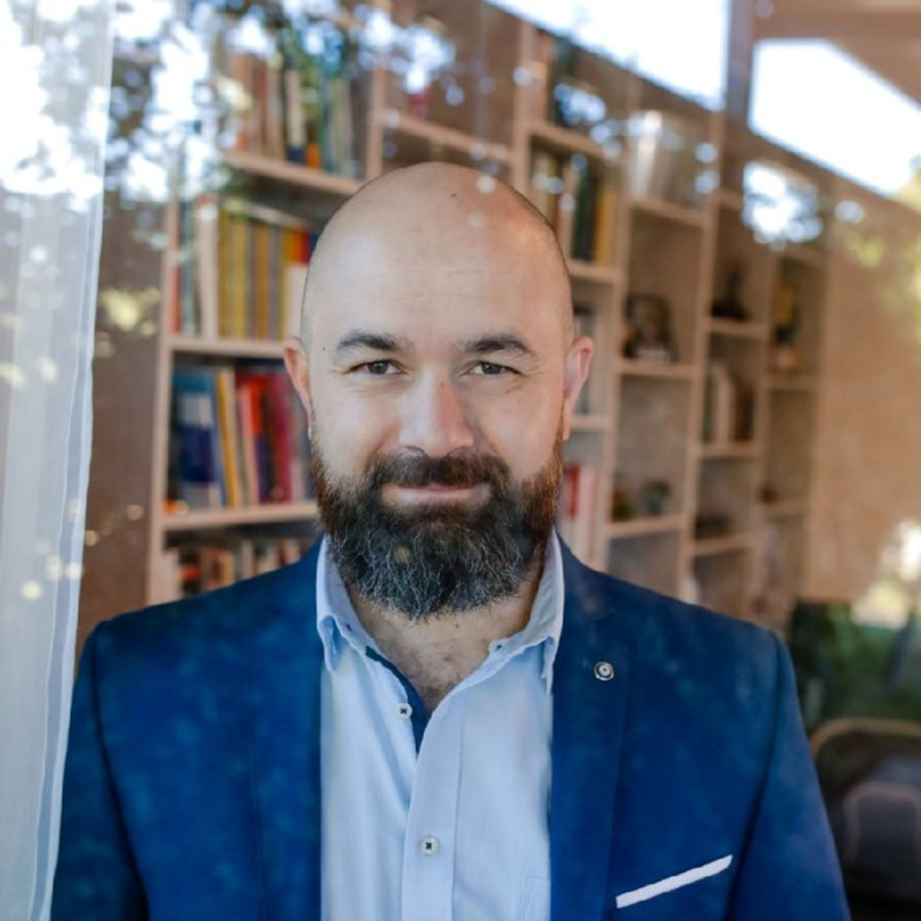 Lasse Paniceres, politólogo y director de Par Consultores episode artwork
