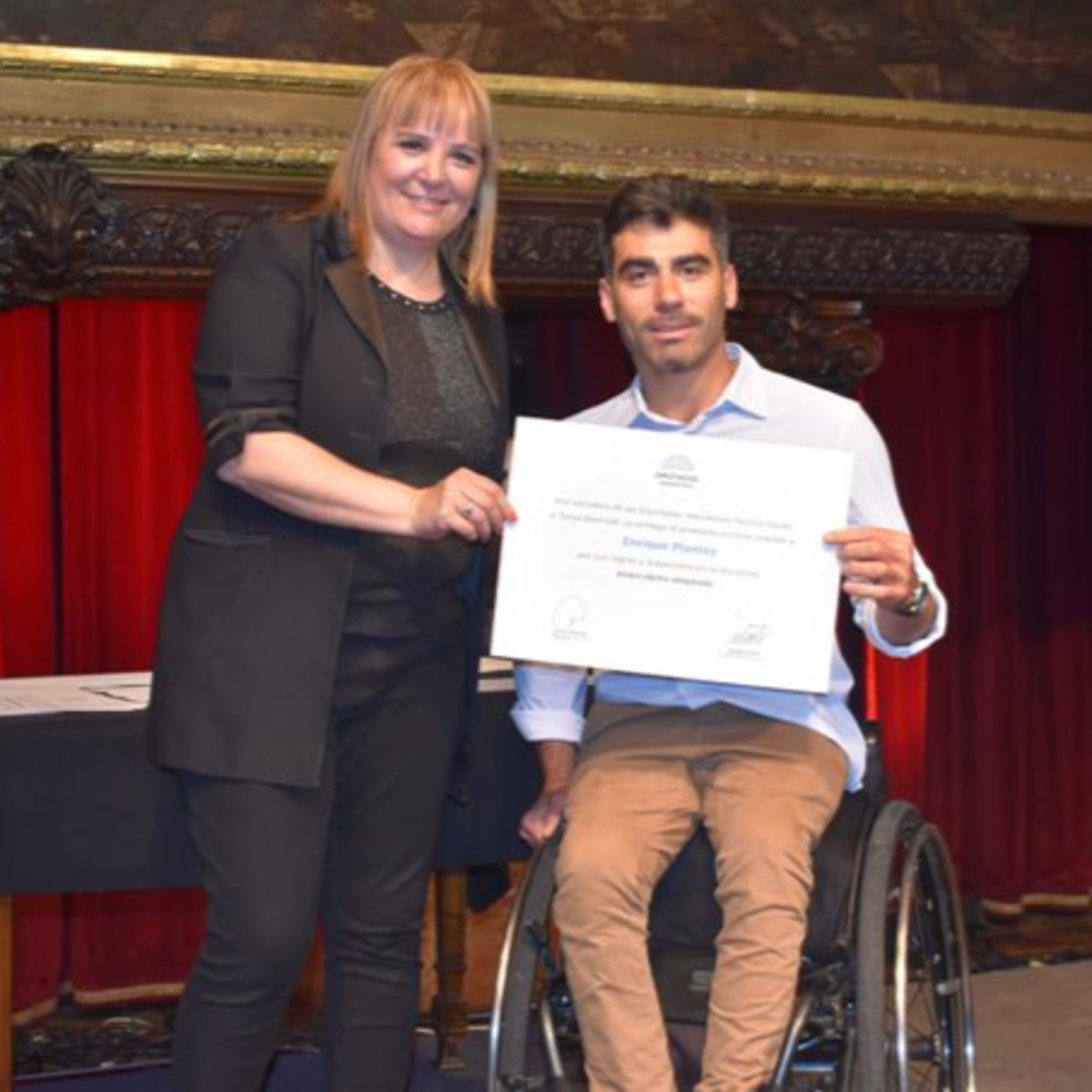 Enrique Plantey, destacado atleta paralímpico de ski alpino adaptado episode artwork