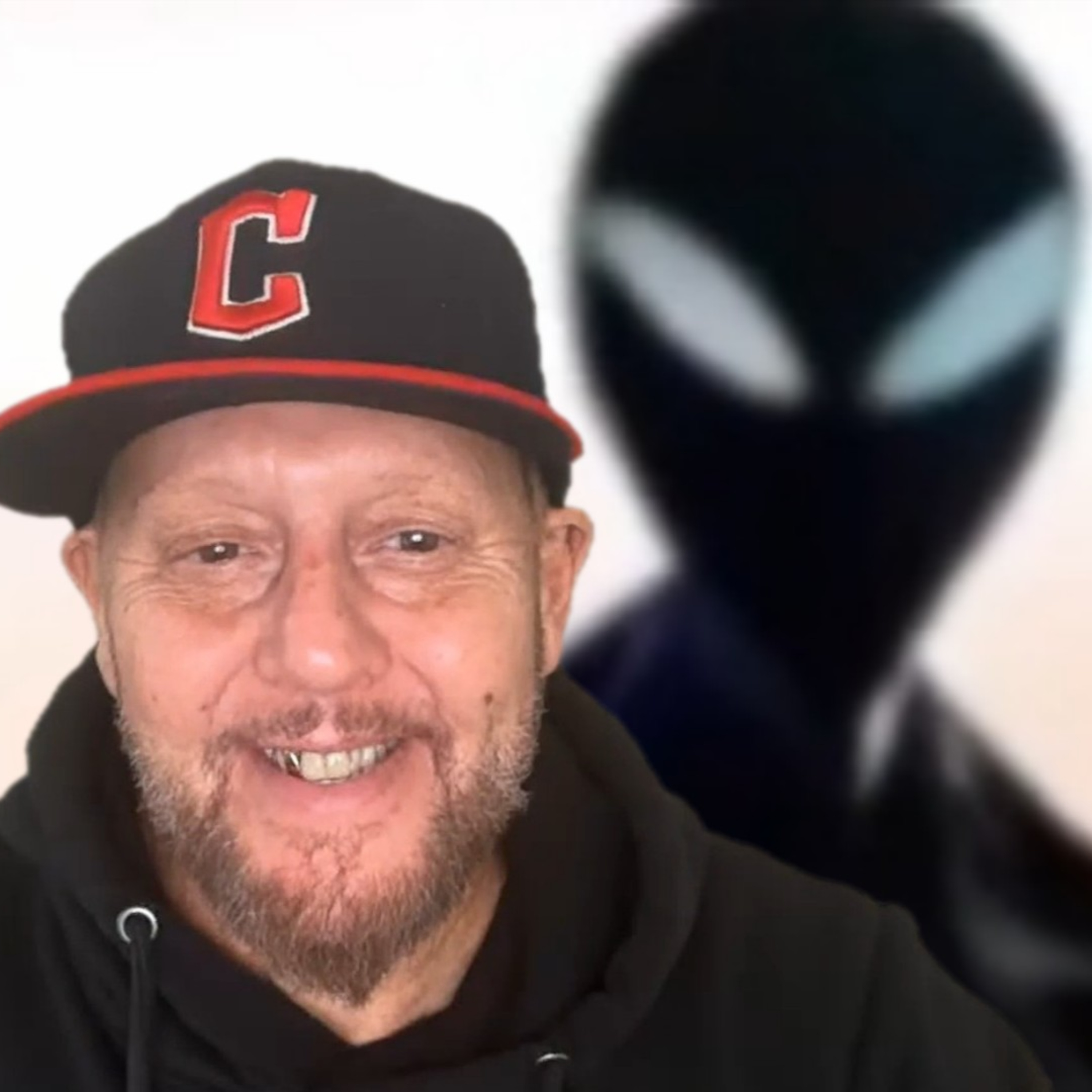 Scott Roder Debunks Miami Mall Alien Incident, Discusses Other Major UFO Cases