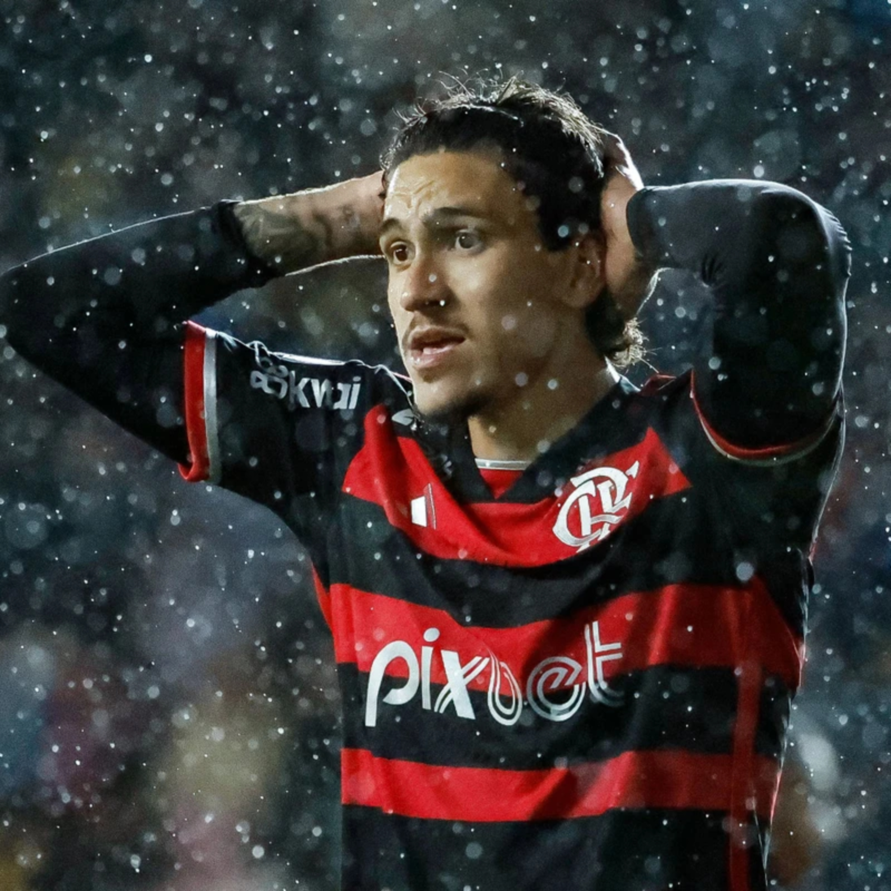 Goleiro faz de pênalti e arranca empate do Flamengo