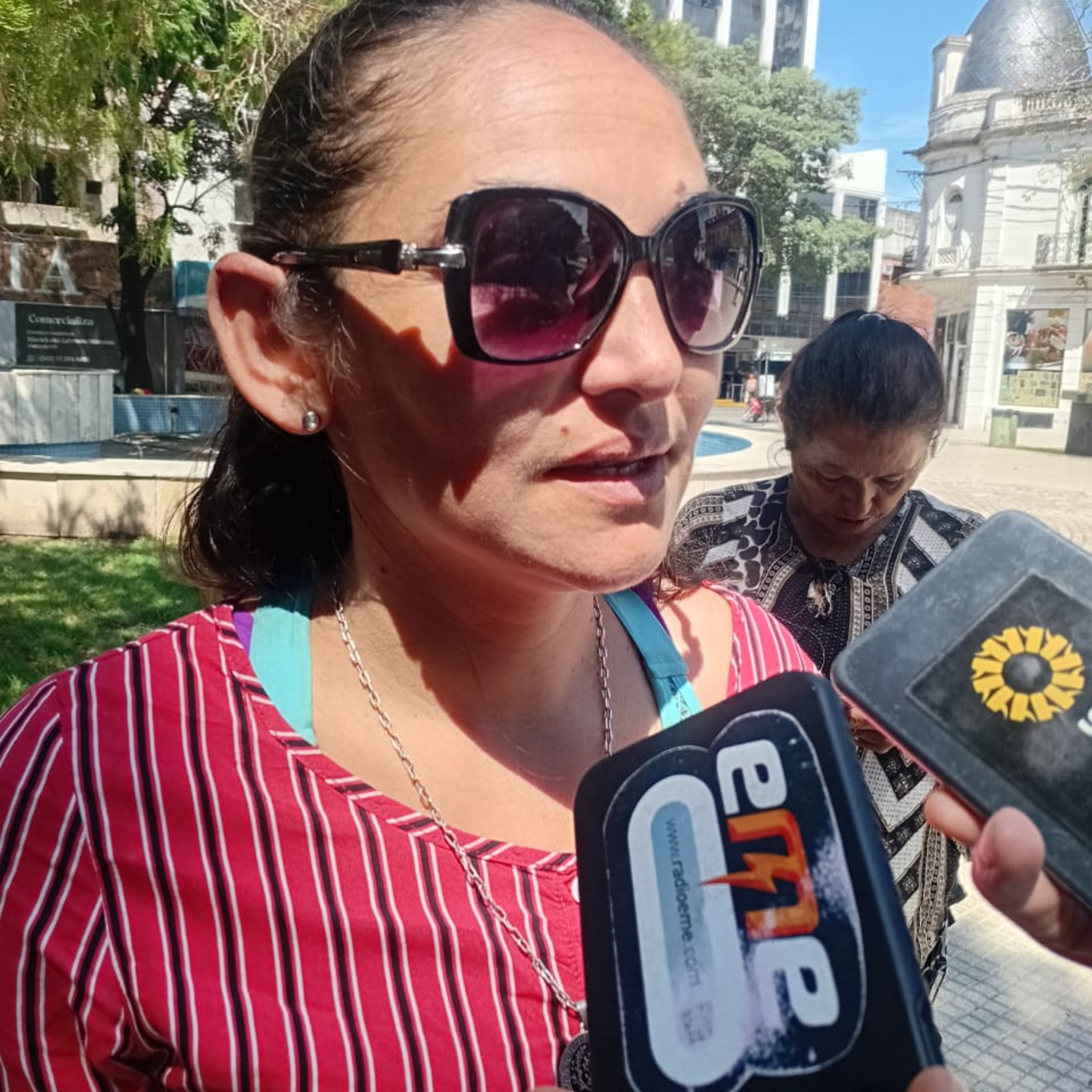 “Tengo miedo y no se me va”: el estremecedor relato de la hermana del intendente de Rincón episode artwork