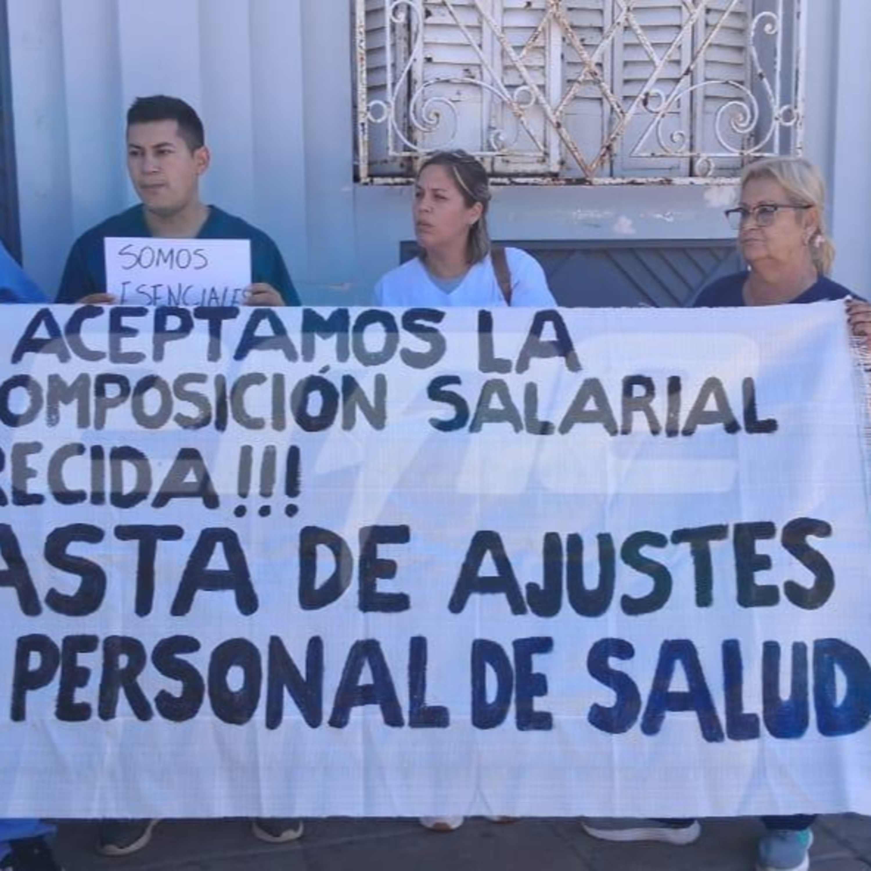 Abrazo simbólico en el Hospital Vera Candiotti: los trabajadores de la salud reclamaron mejoras salariales episode artwork