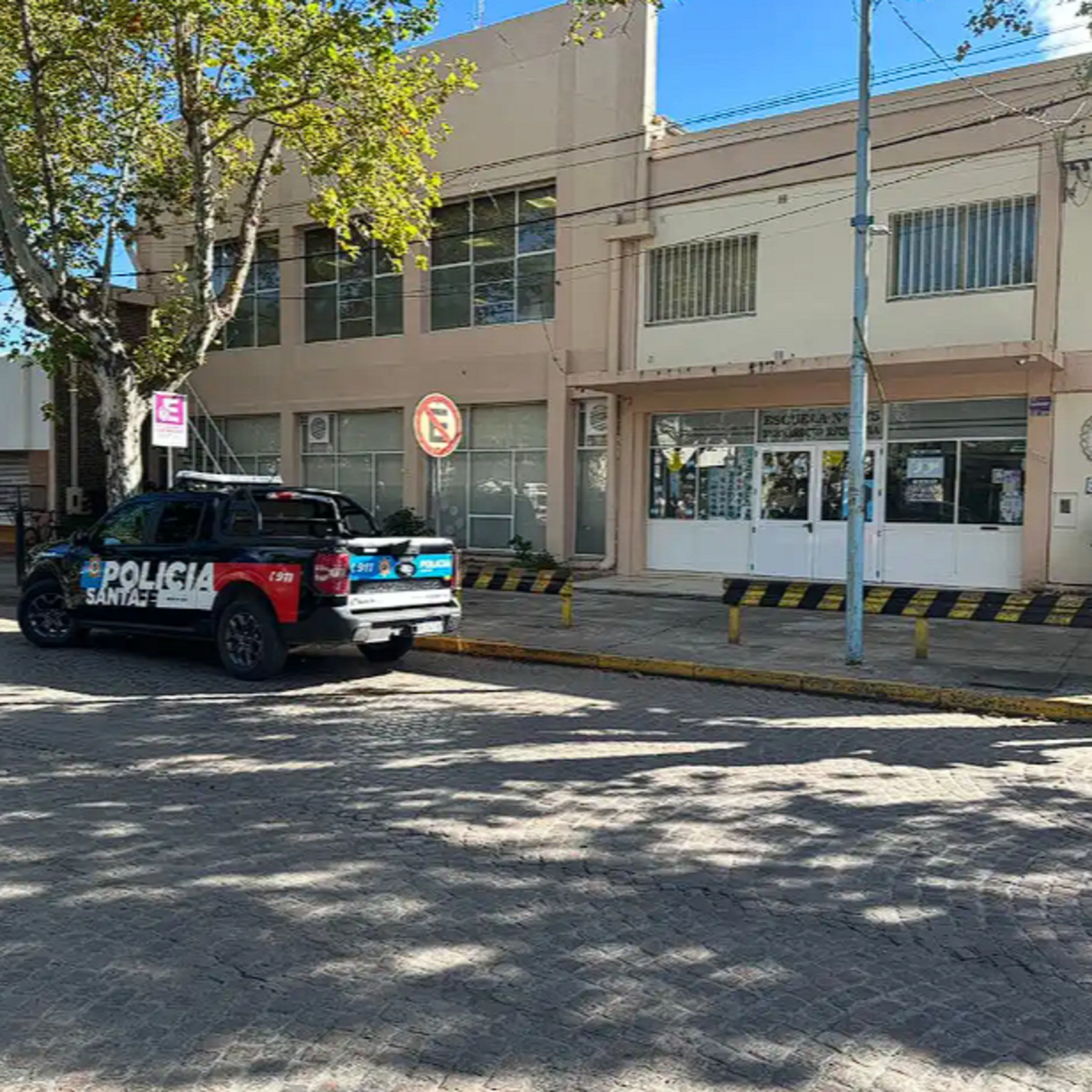 Rafaela: un alumno llevó un arma de juguete a la escuela y se activó un fuerte operativo episode artwork