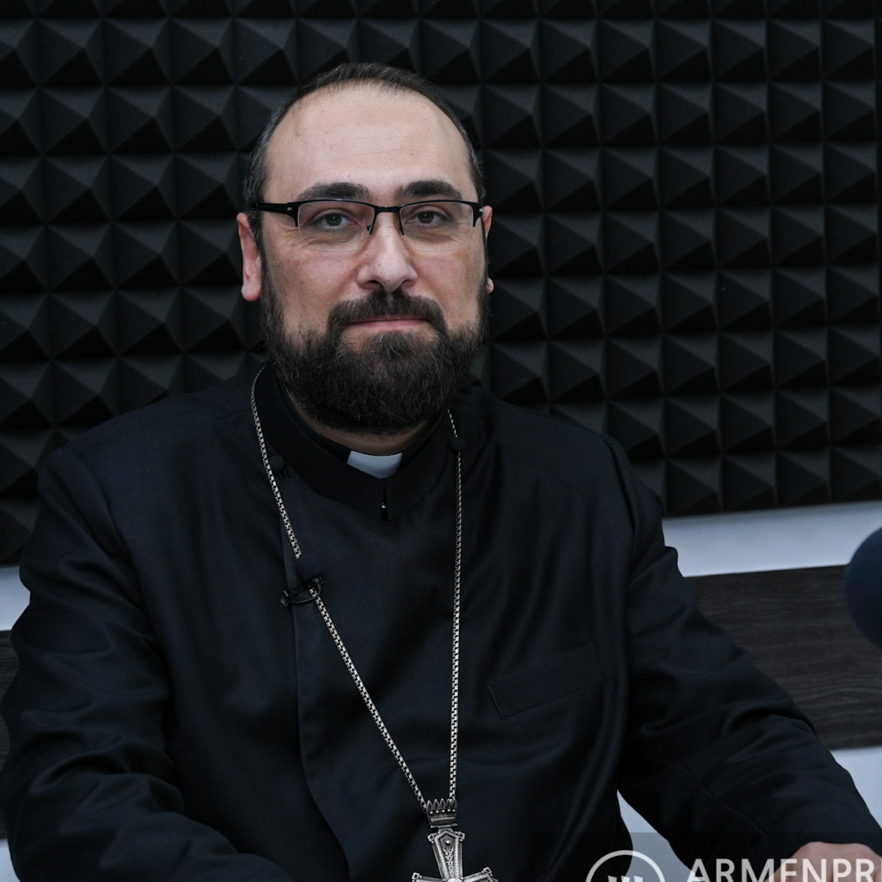 Հարց քահանային episode artwork