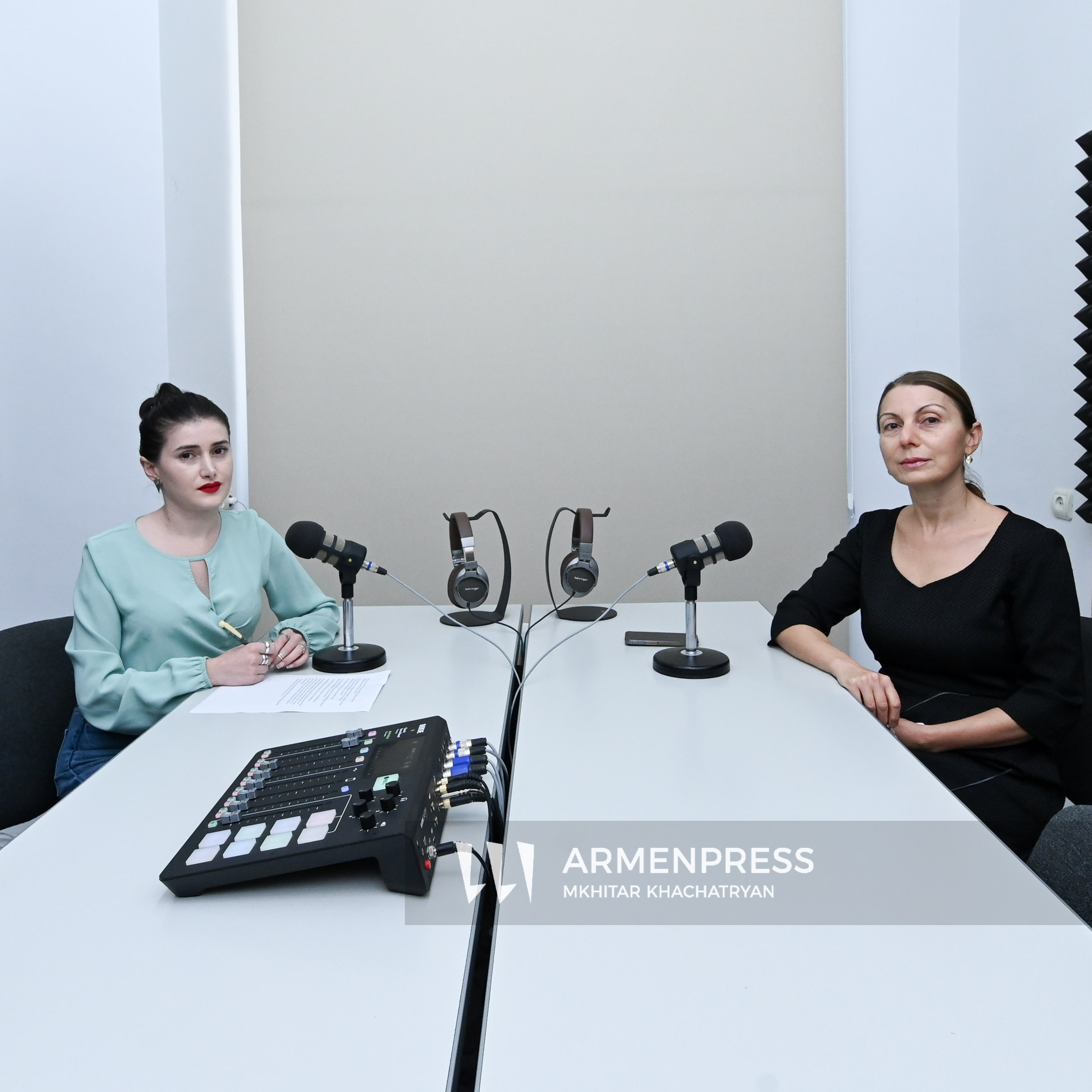 Podcast-Հարց բժշկին. էկրանի առաջ երկար անցկացնելը երեխաների մոտ կարող է զարգացնել տեսողական լուրջ խնդիրներ, նաև շլություն episode artwork