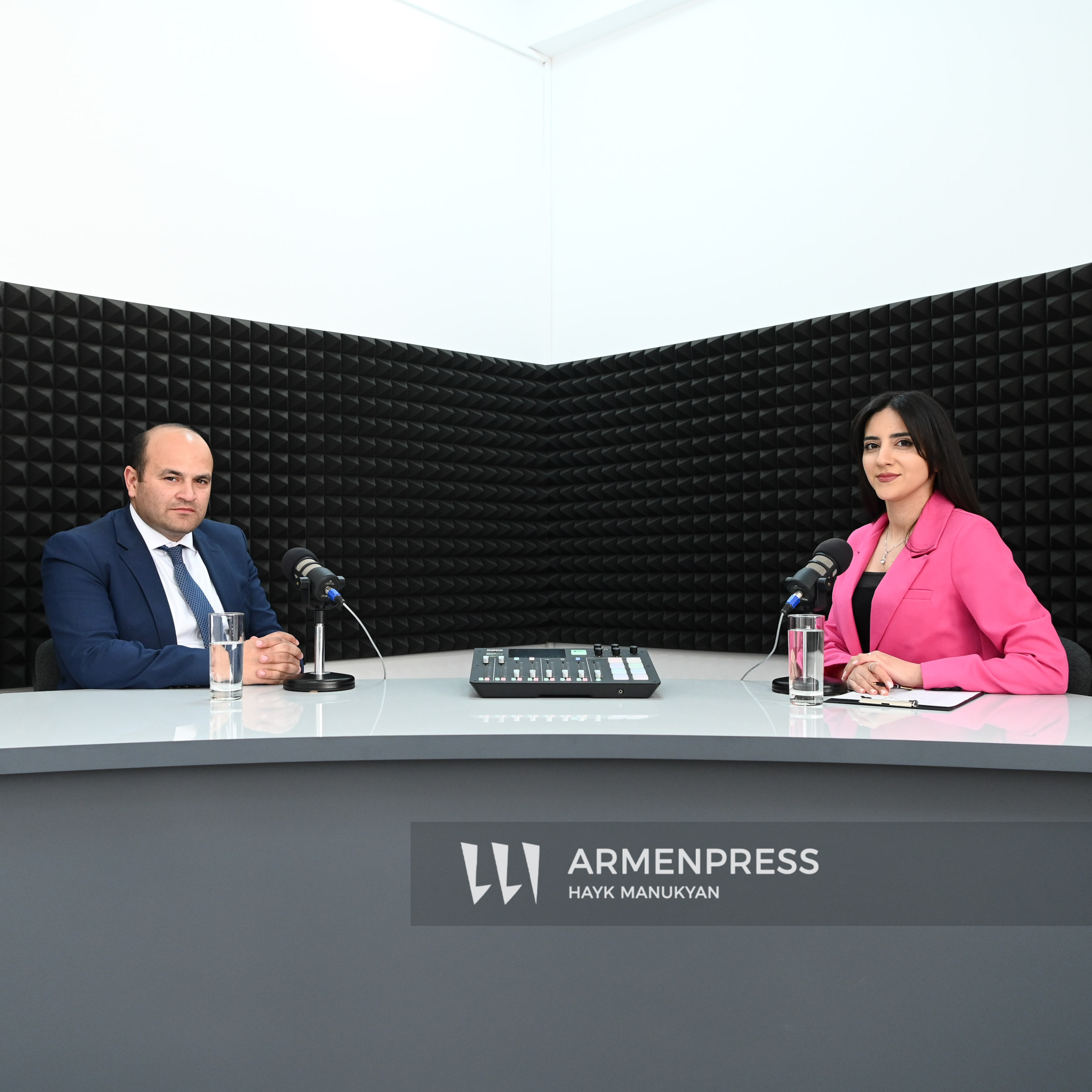 Աղքատության հաղթահարումը ոչ թե սոցիալական աջակցության, այլ աշխատանքի միջոցով. նախարարը՝ փոփոխությունների մասին episode artwork