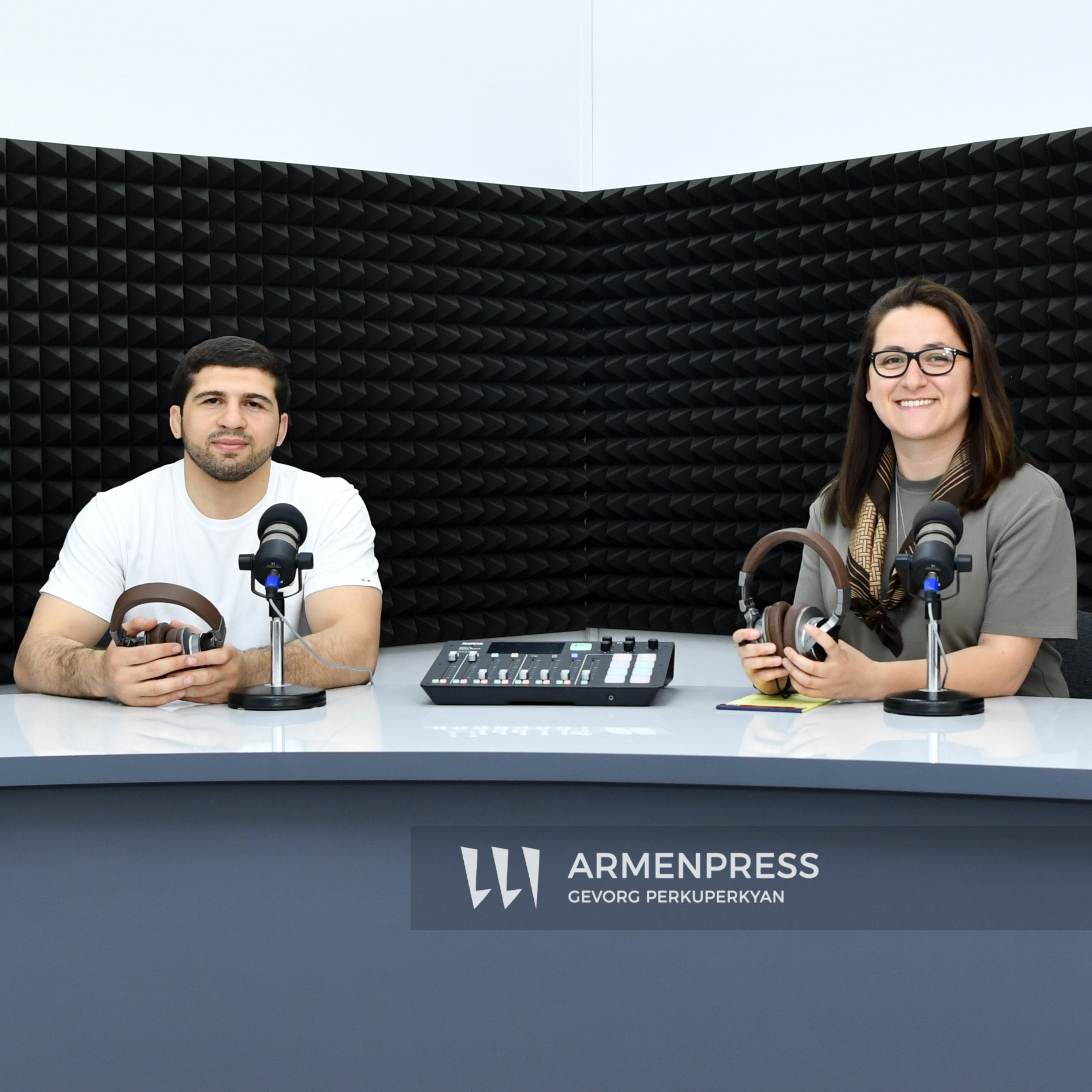 Podcast-Sport. Մալխաս Ամոյանը` Եվրոպայի առաջնության ոսկե մեդալների ու ըմբշամարտում առկա մրցակցության մասին episode artwork