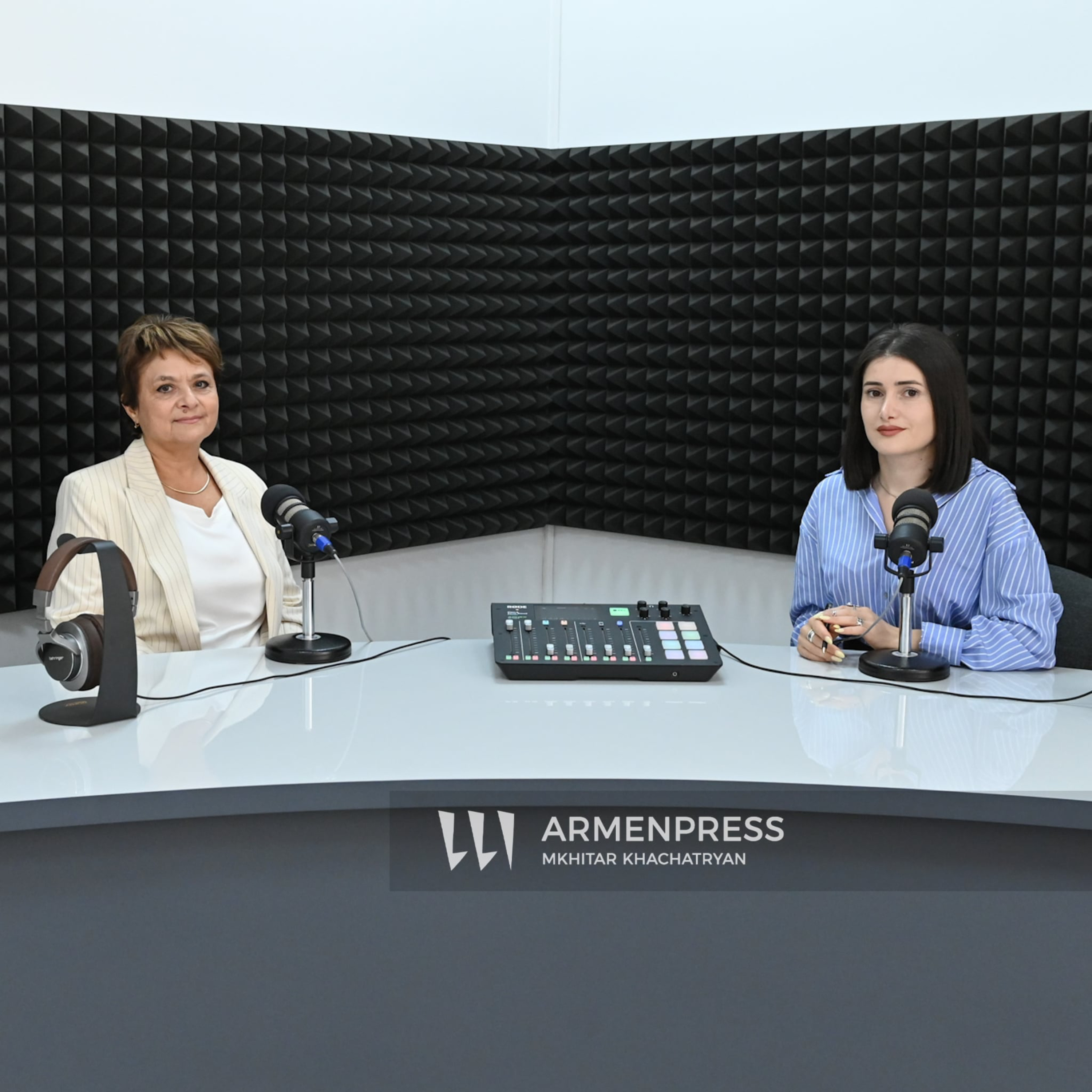 Podcast-Հարց բժշկին. Որոնք են ինքնաբուժման սահմանները և հակաբիոտիկների վտանգները episode artwork