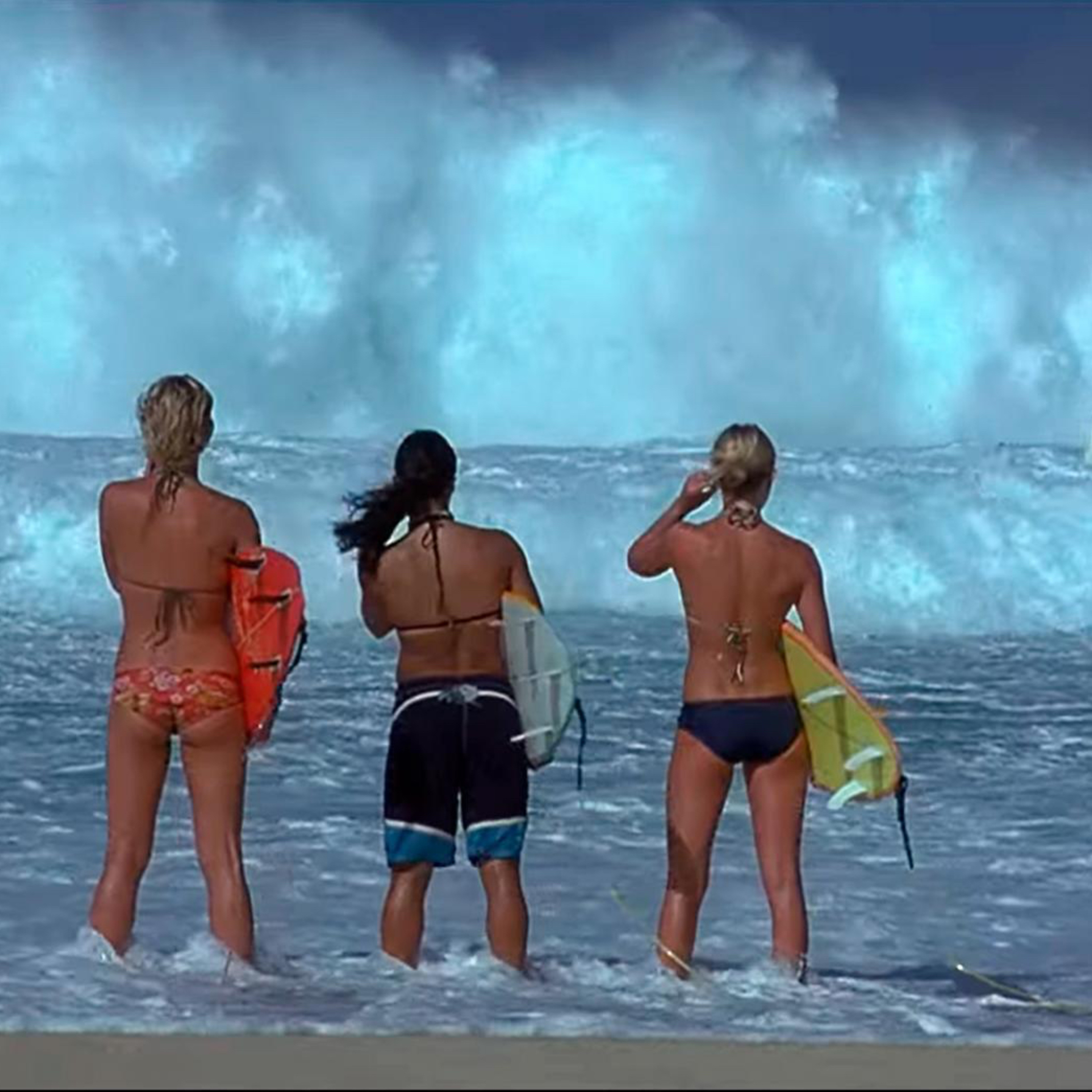 Blue Crush (2002) [Swayze Adjacent] AKA A Film We Are Woefully Under-equipped to Discuss