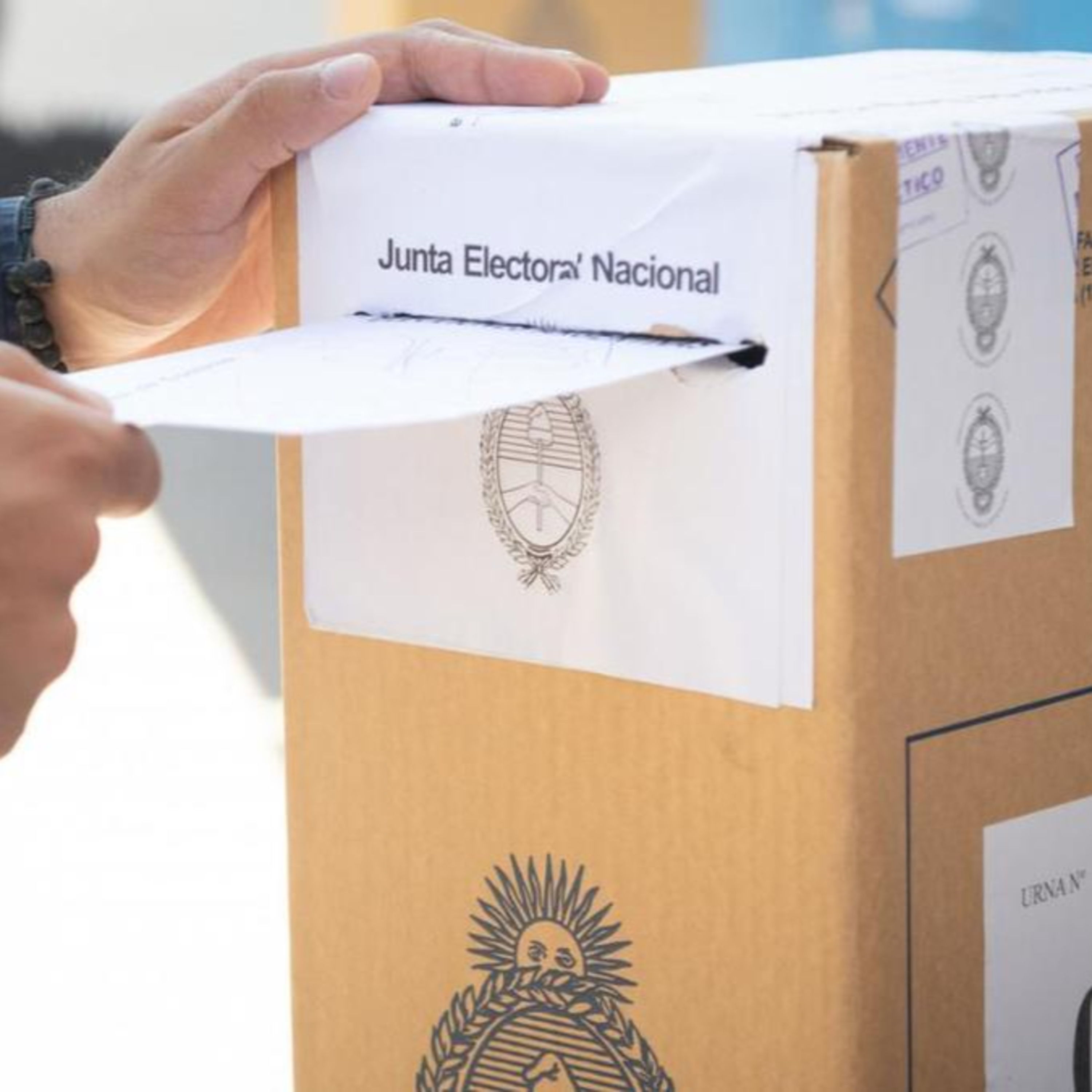Elecciones  episode artwork