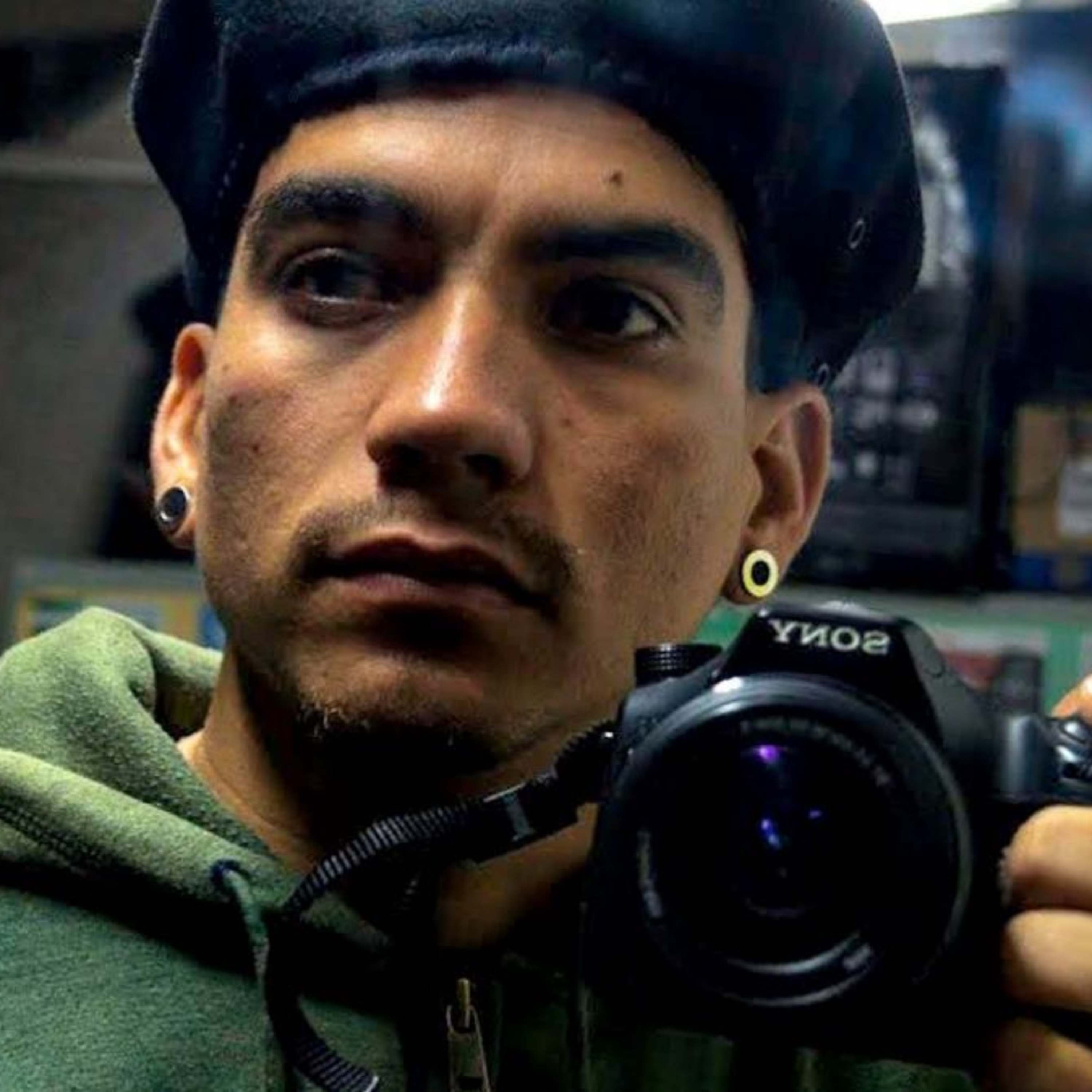Ruber Osoria. Fotógrafo Documentalista Cuba/Chile episode artwork