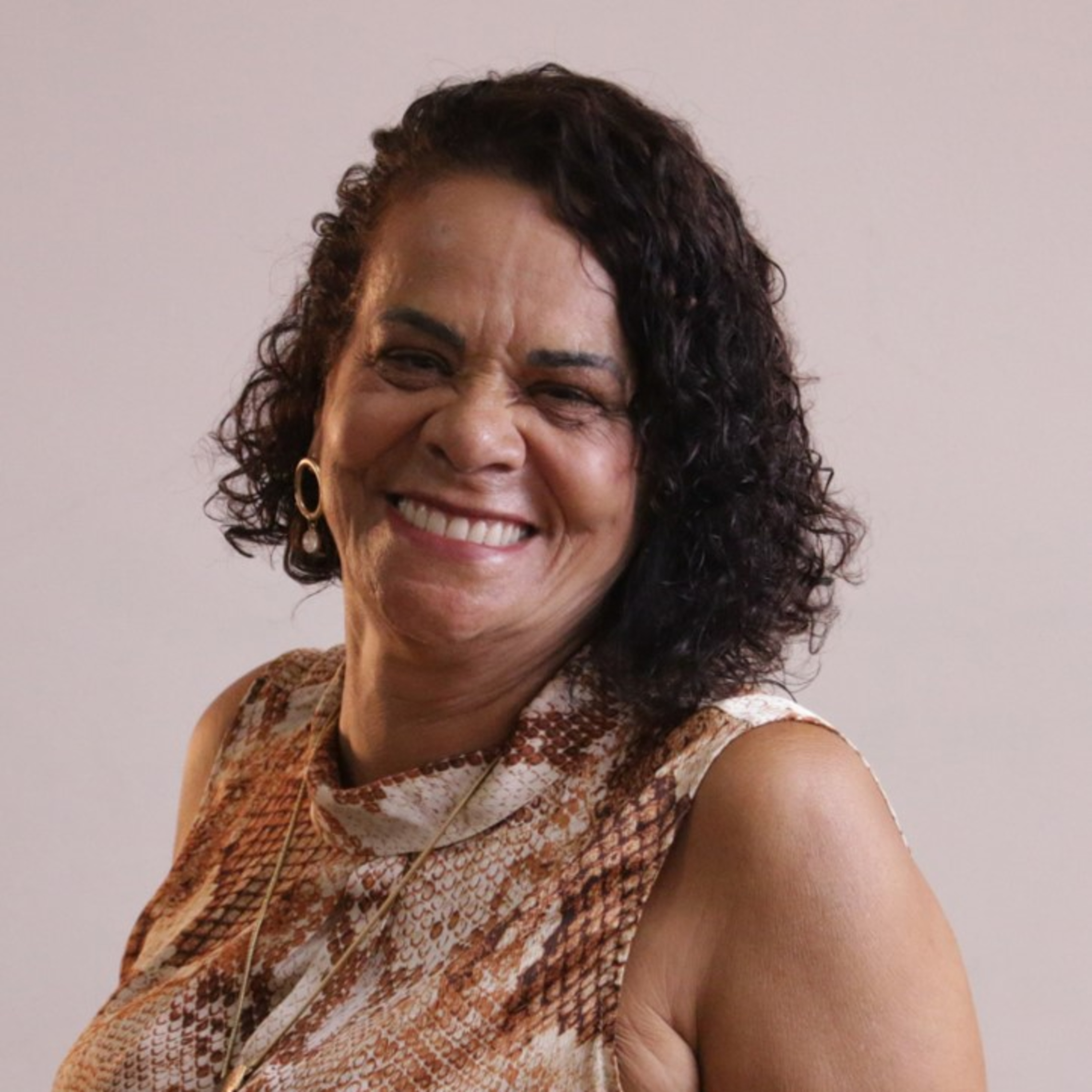17.12.2024 - "Prosseguindo sem olhar pra trás" - (Isabel Oliveira) episode artwork
