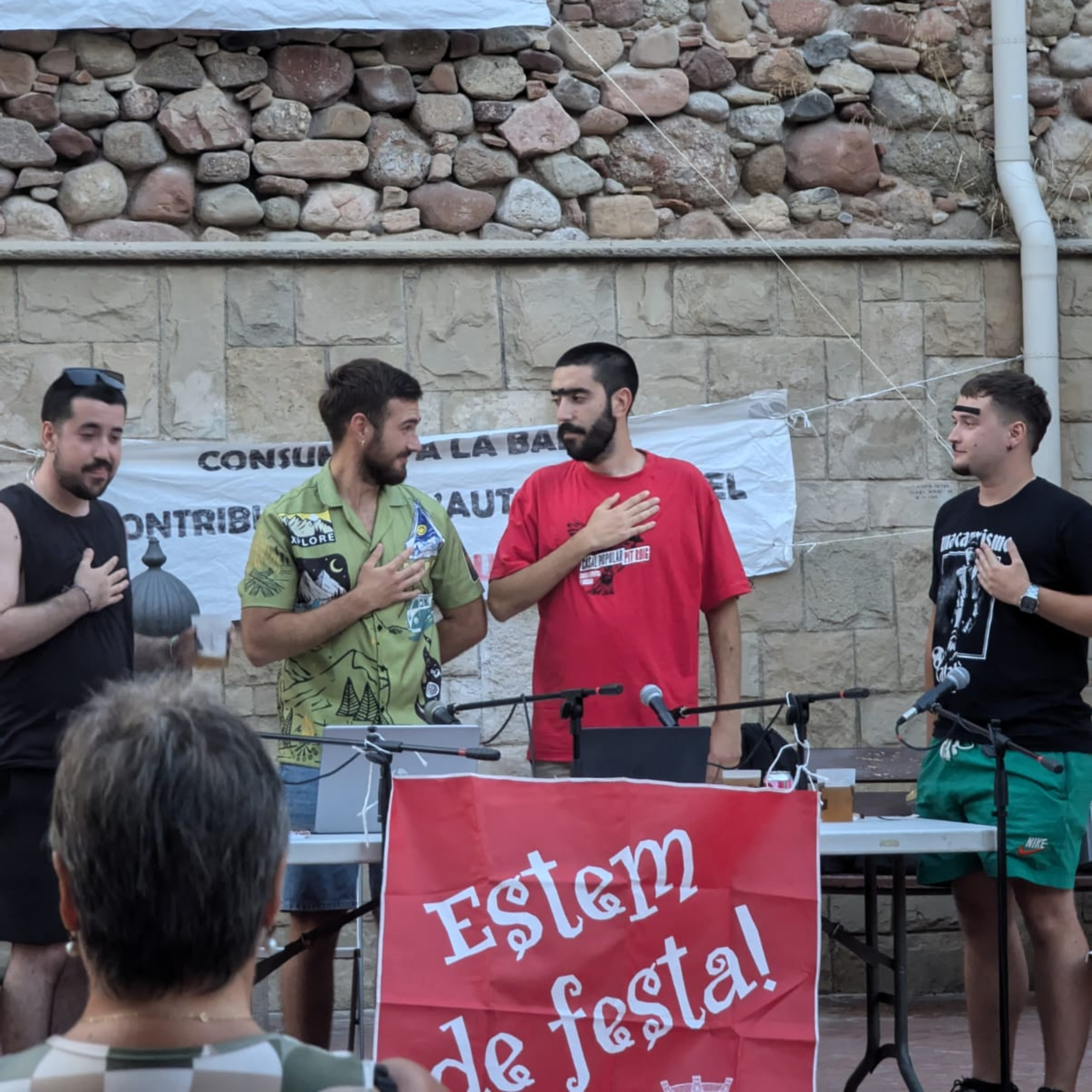 En Comú Ens Fotem #105 Festa Major (en directe des del Casal Popular Pit Roig) episode artwork