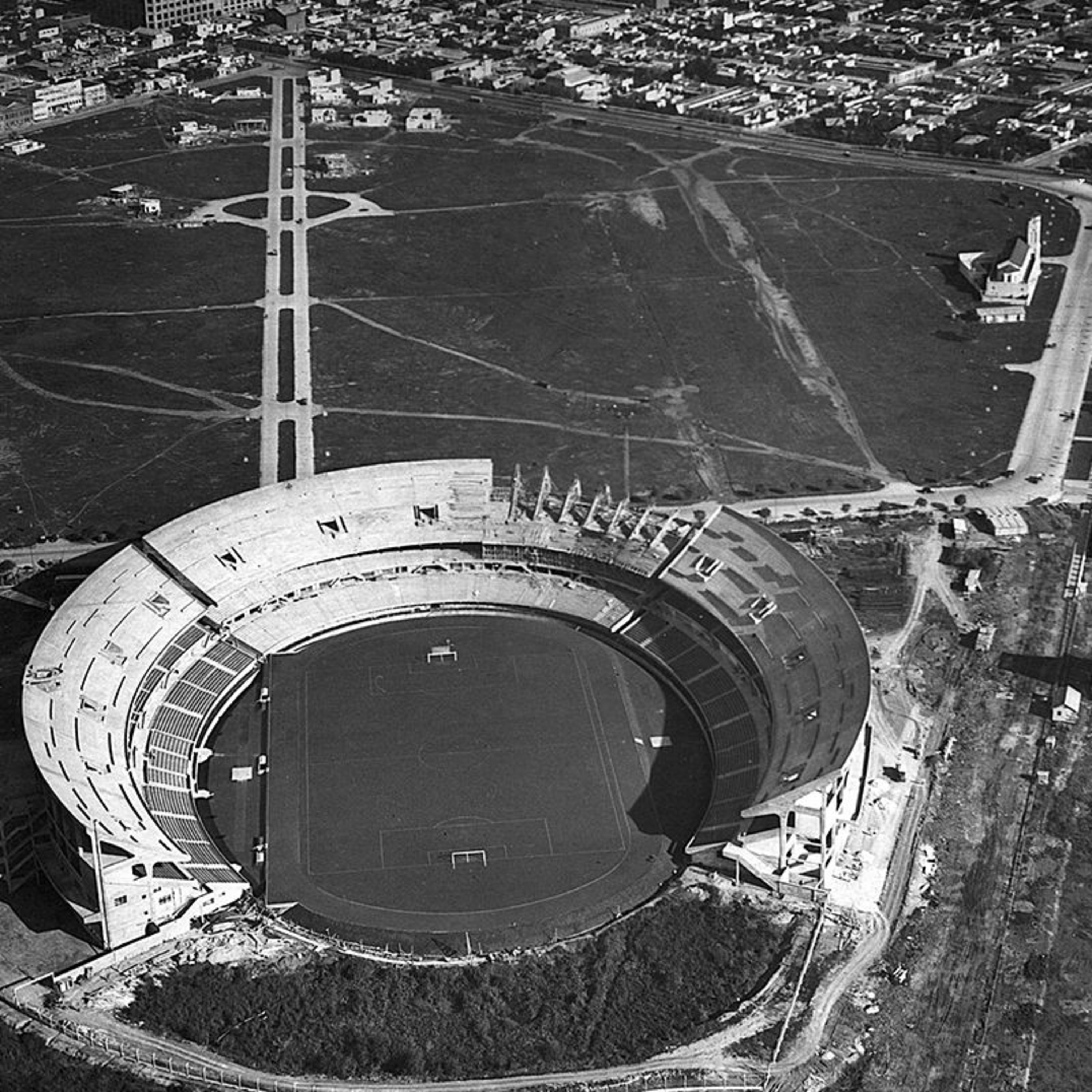T11 E01 | La historia del Monumental (por fuera del fútbol)