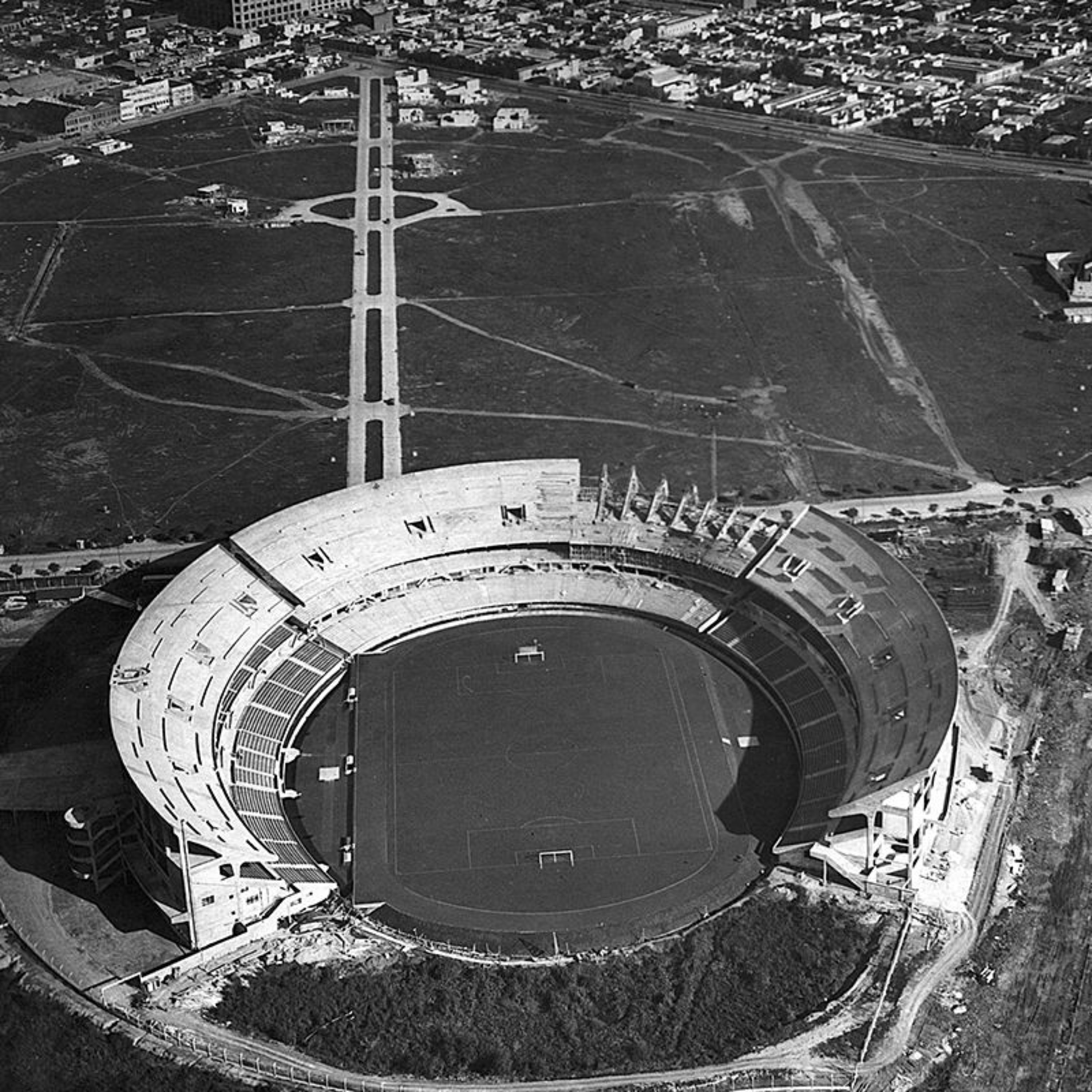 T11 E01 | La historia del Monumental (por fuera del fútbol)