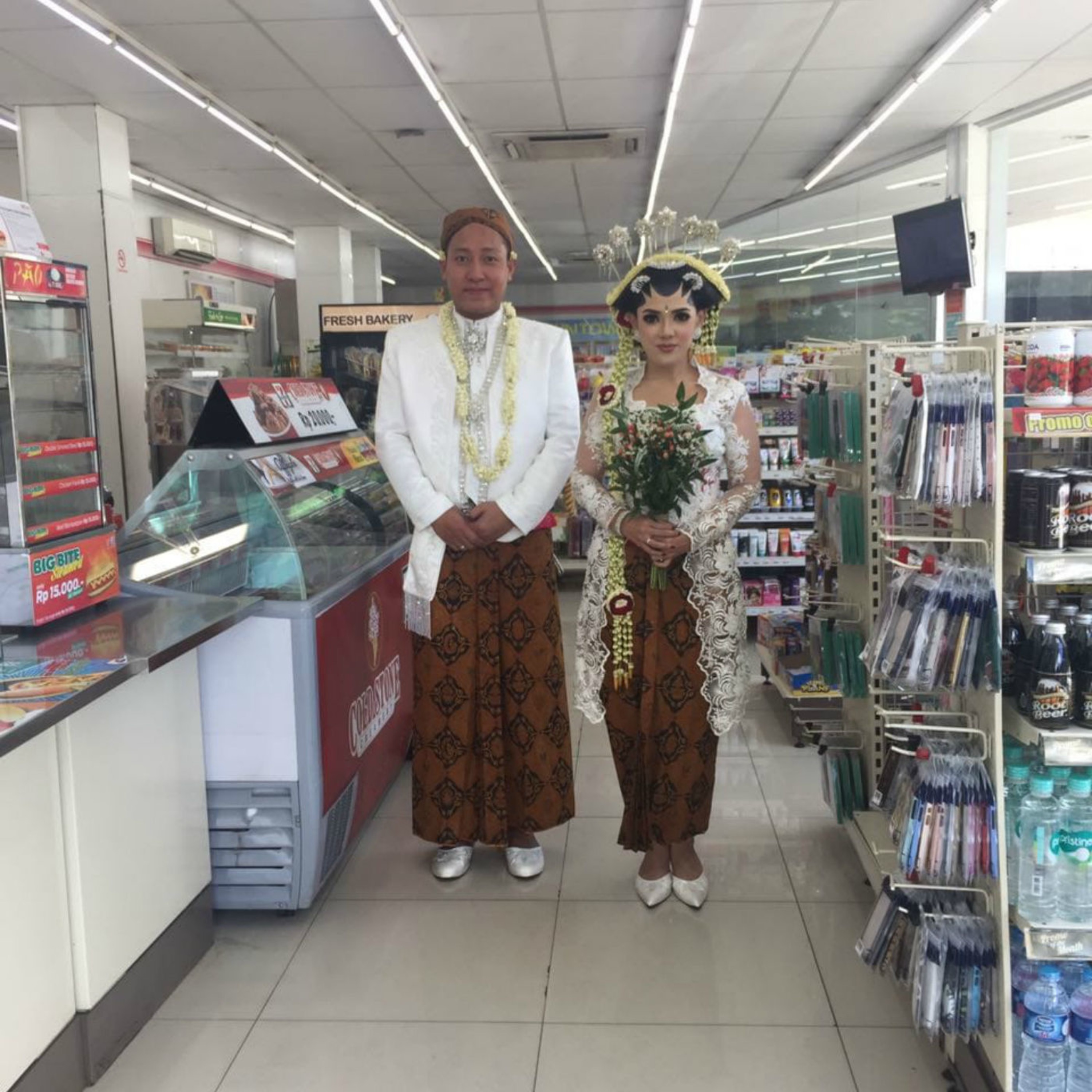 Bukan pernikahan dini Bukan pernikahan dini