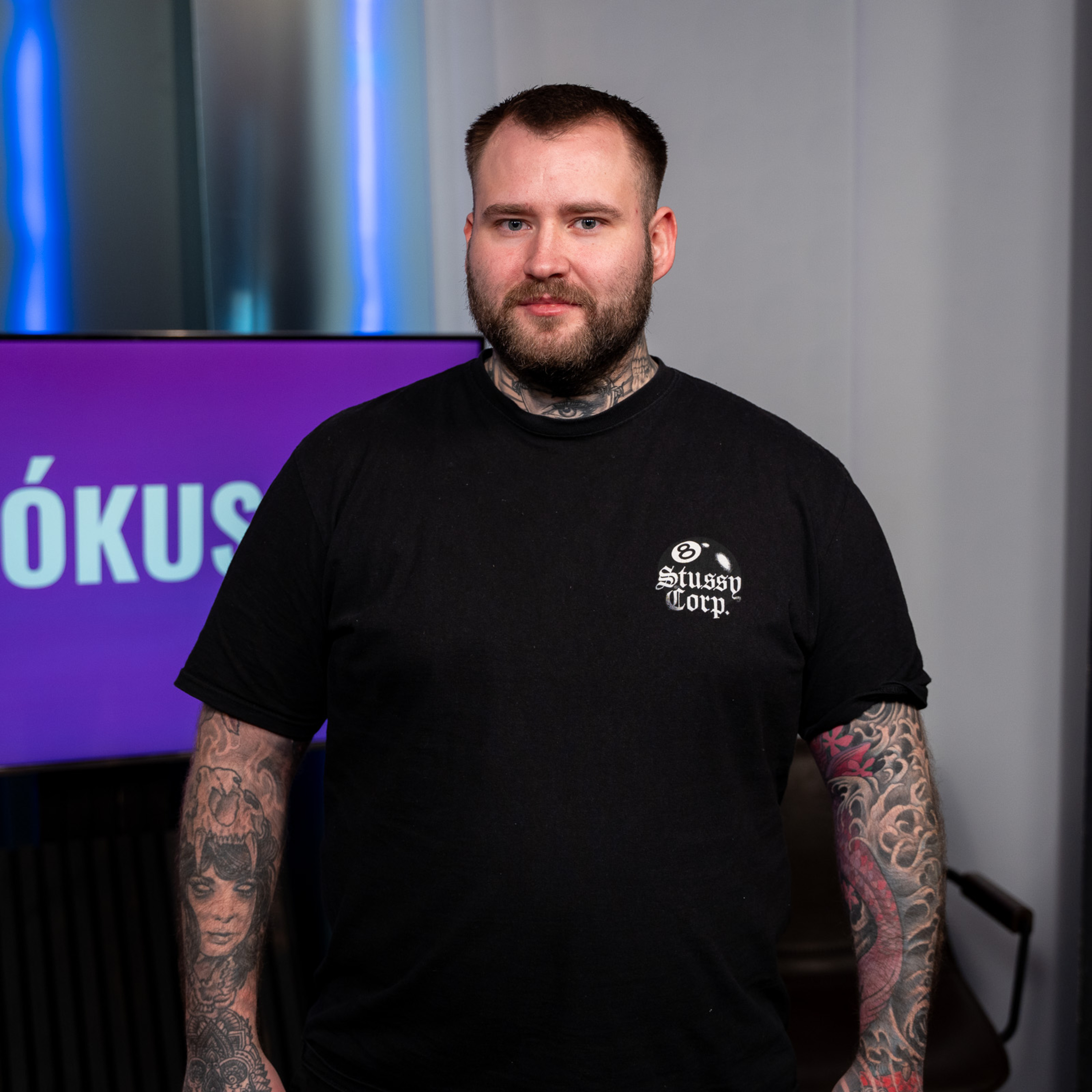 Götustrákurinn Aron: „Það er svo vont að vera þessi gaur sem er að burðast með allan heiminn“