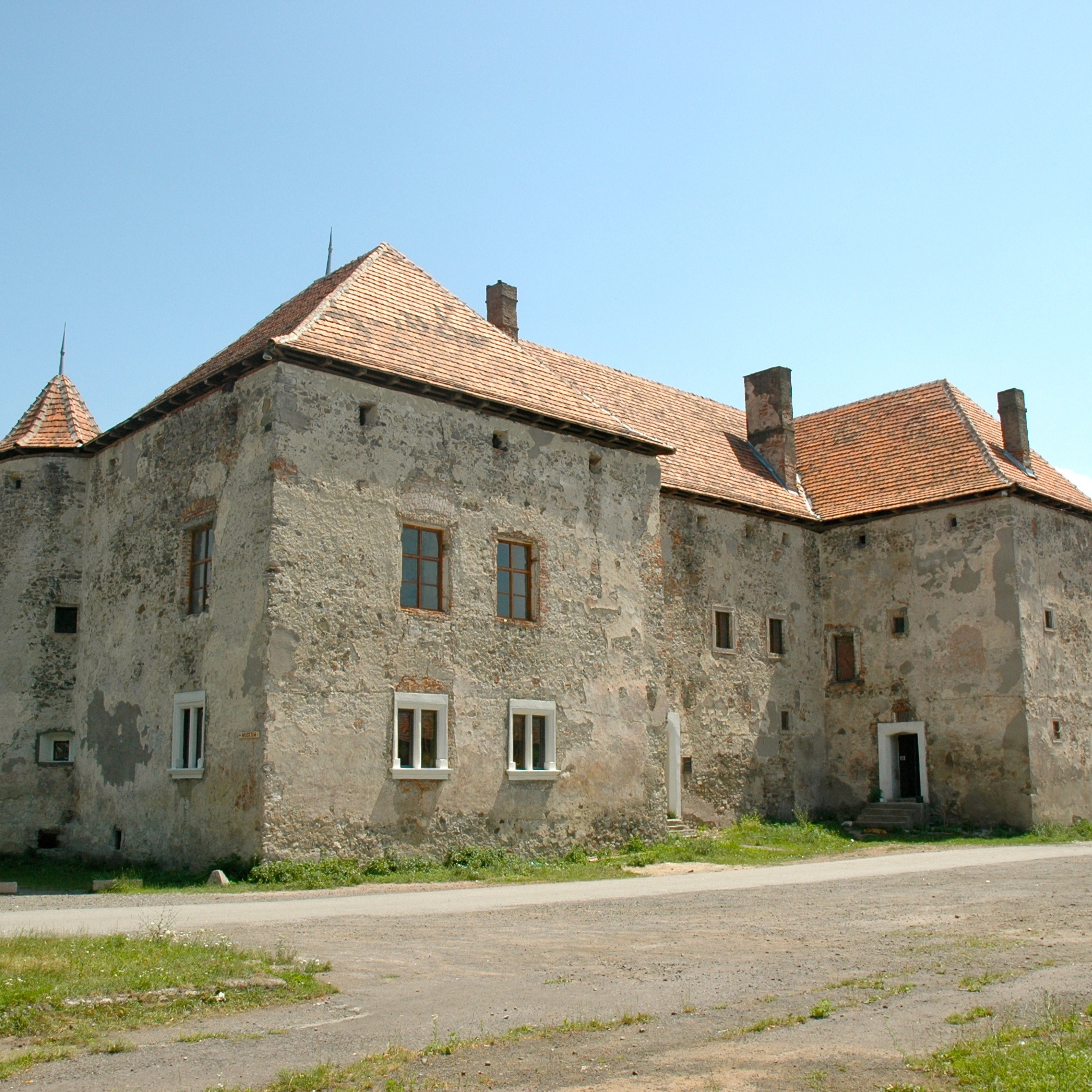 Сент-Міклош (Чинадіївський замок; смт. Чинадійово, Закарпатськ обл.) episode artwork