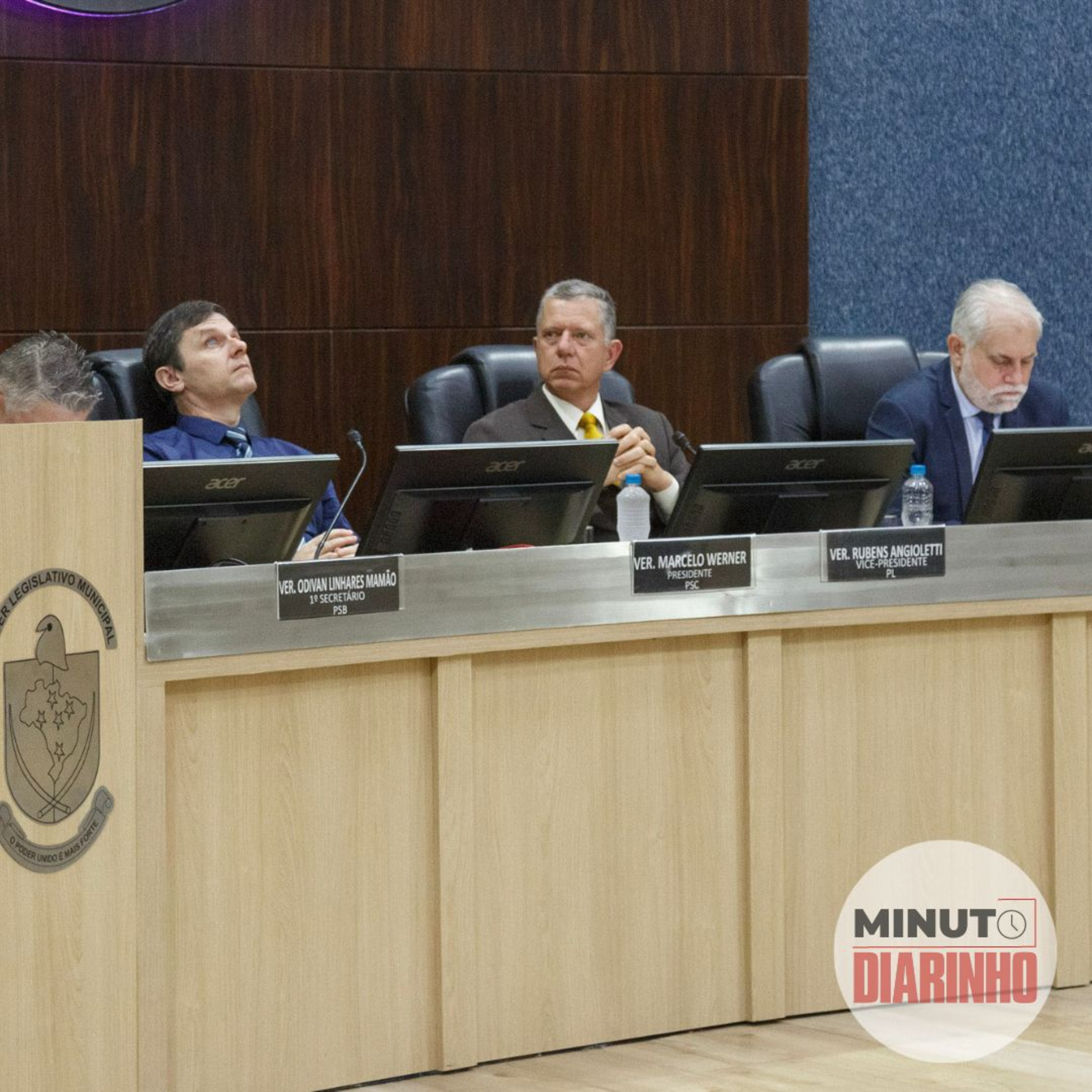 Vereadores criam projeto para aumentar verbas de gabinetes episode artwork