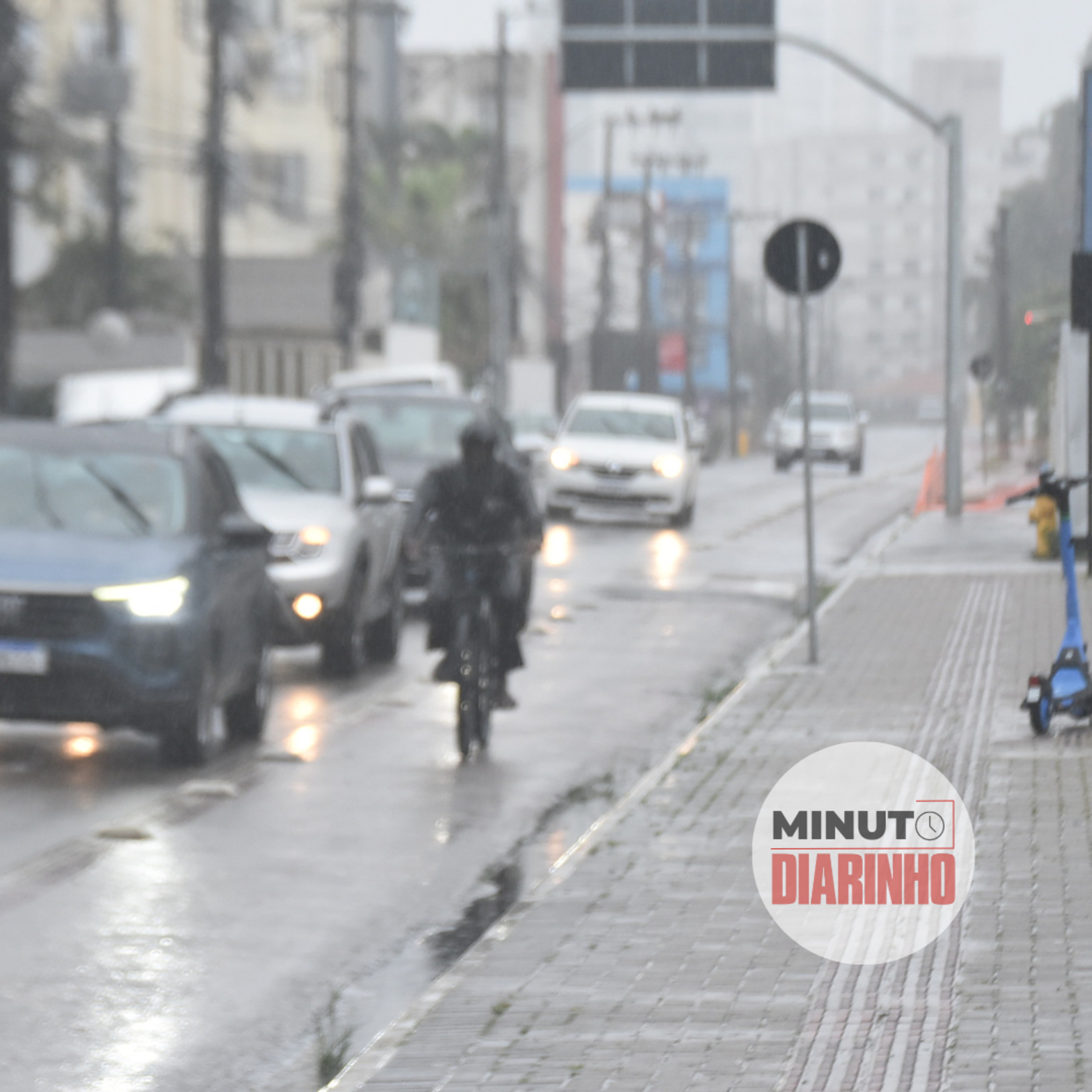 Ciclistas têm corrido perigo na ciclovia da rua Uruguai, no centro de Itajaí episode artwork
