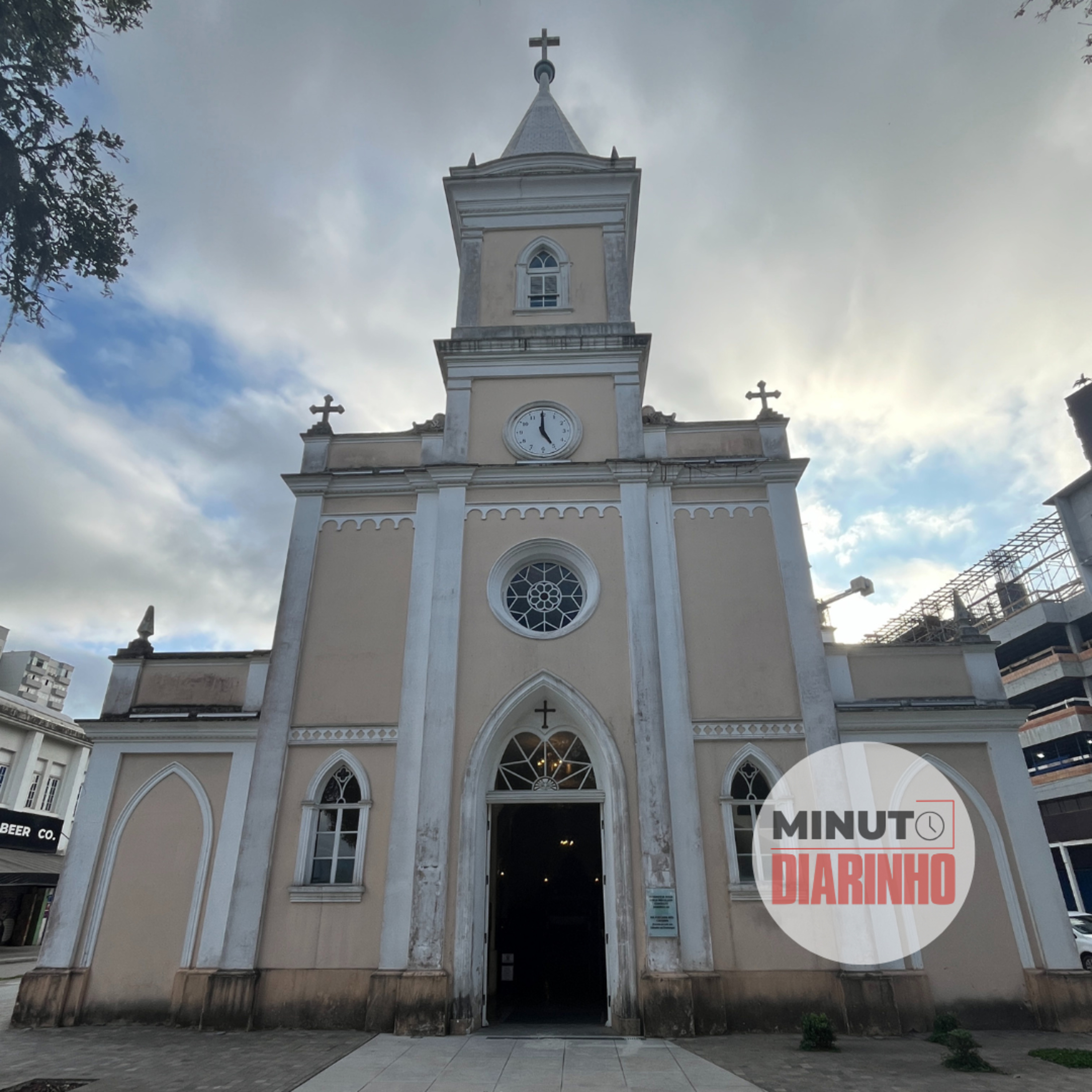 Igrejinha velha começa a rachar com obras no centro histórico episode artwork