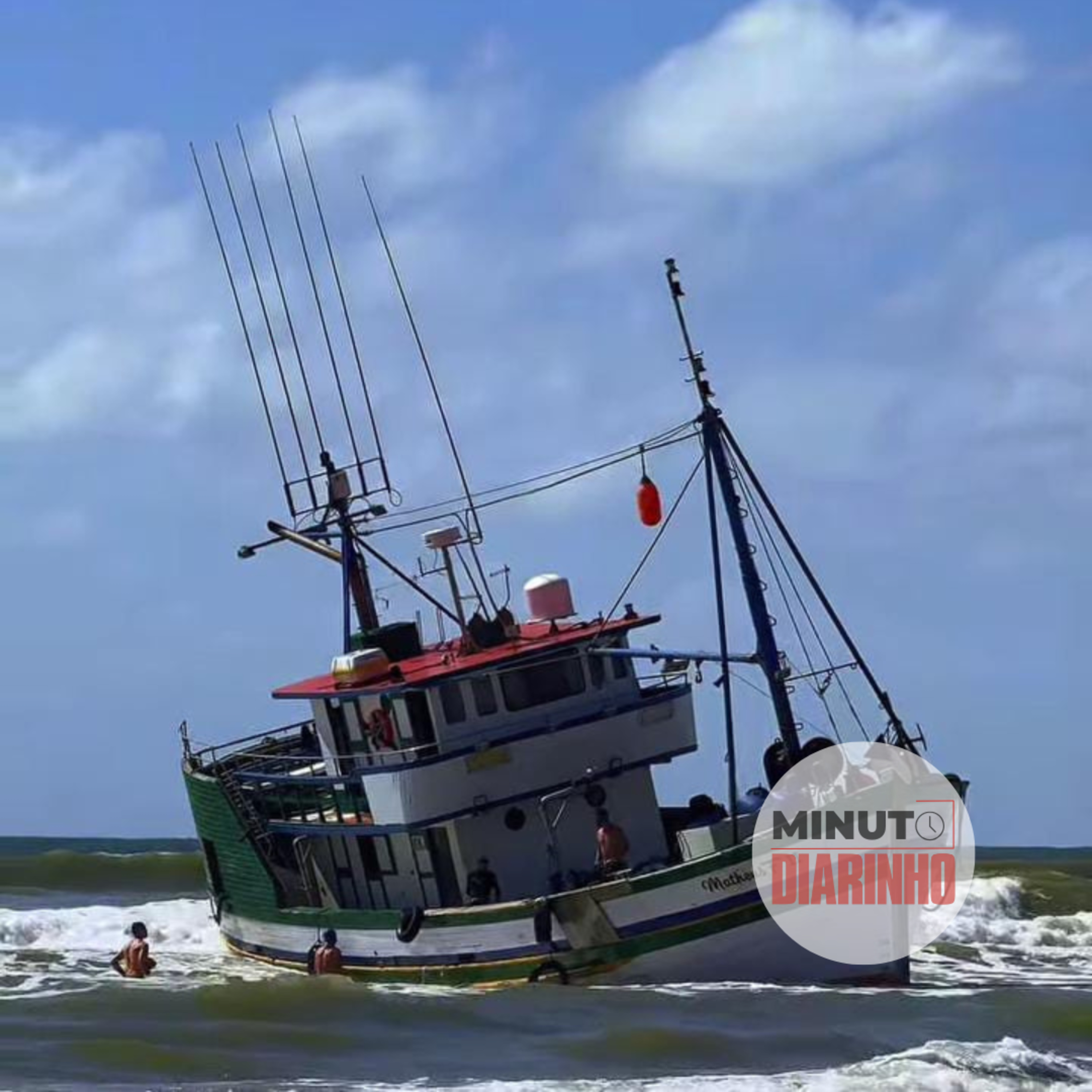 Pesqueiro encalha na praia do Gravatá episode artwork