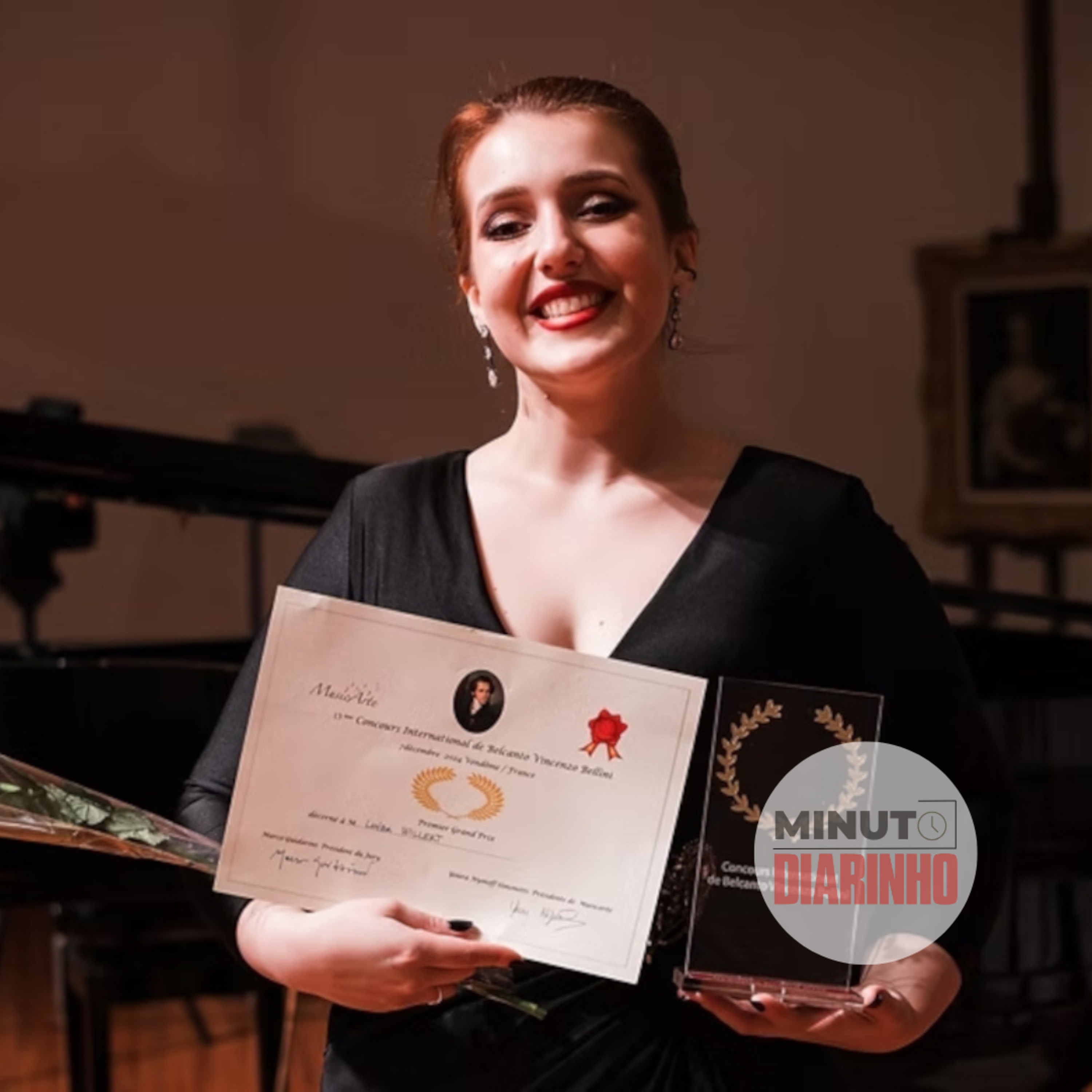 Cantora que iniciou em coral de Itajaí vence concurso internacional na França episode artwork