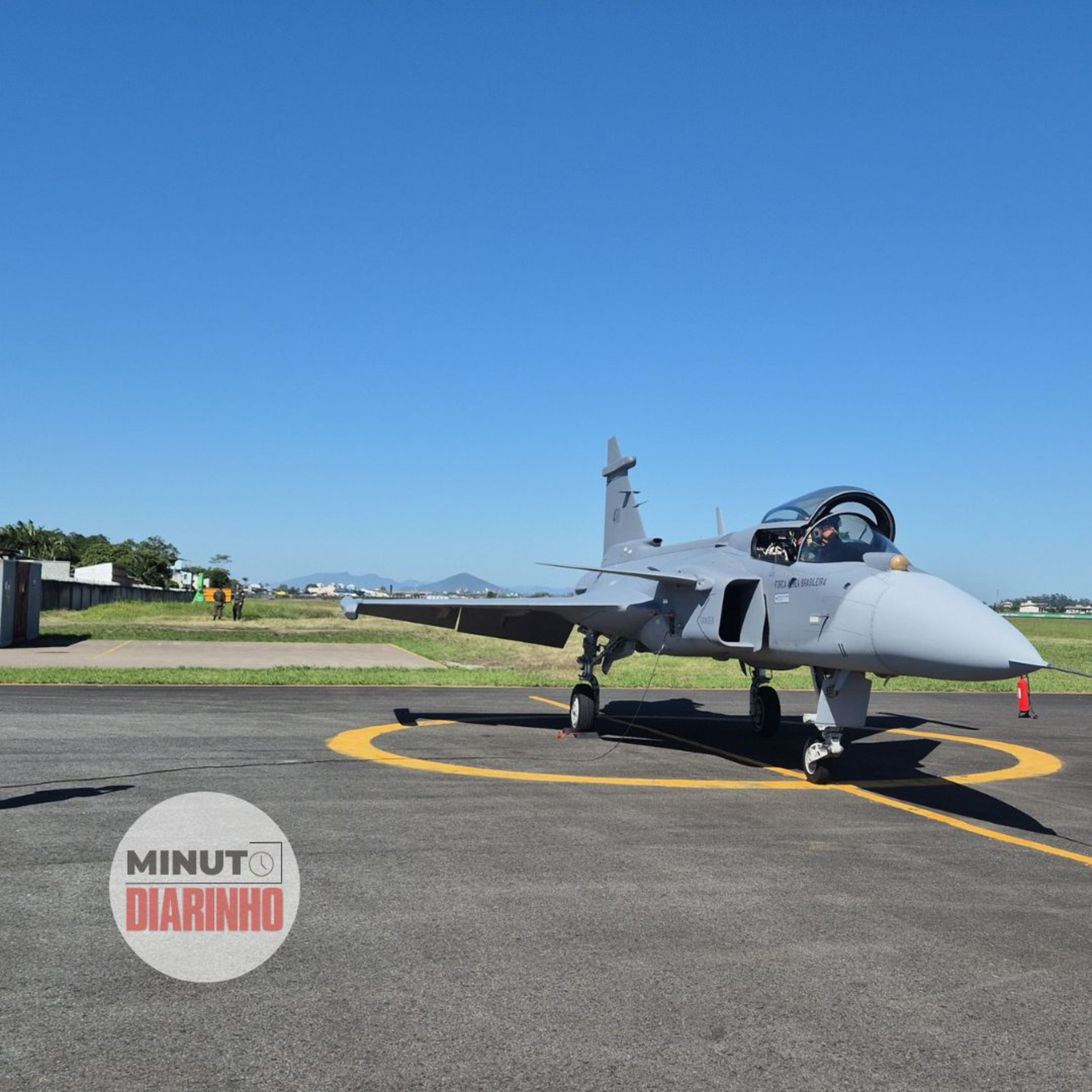 Gripen F-39 decola em seu primeiro voo no Brasil episode artwork