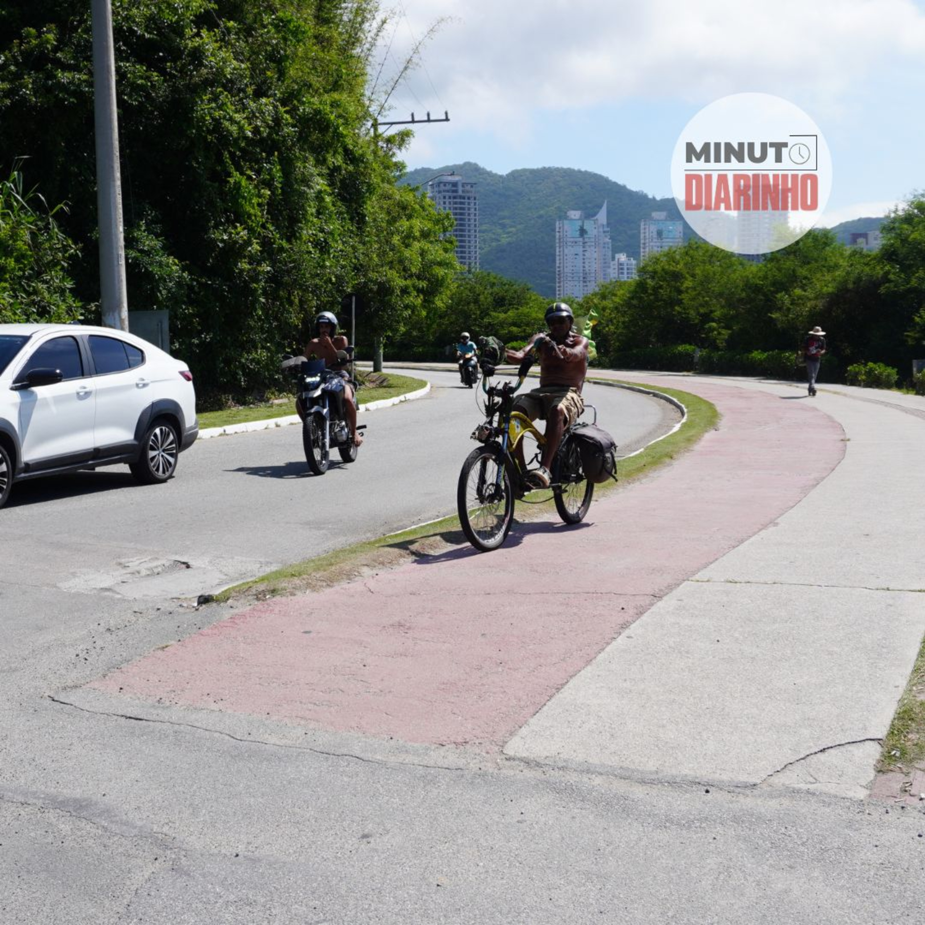 Usuários cobram melhorias na ciclovia e calçada no caminho pro molhe do Atalaia episode artwork