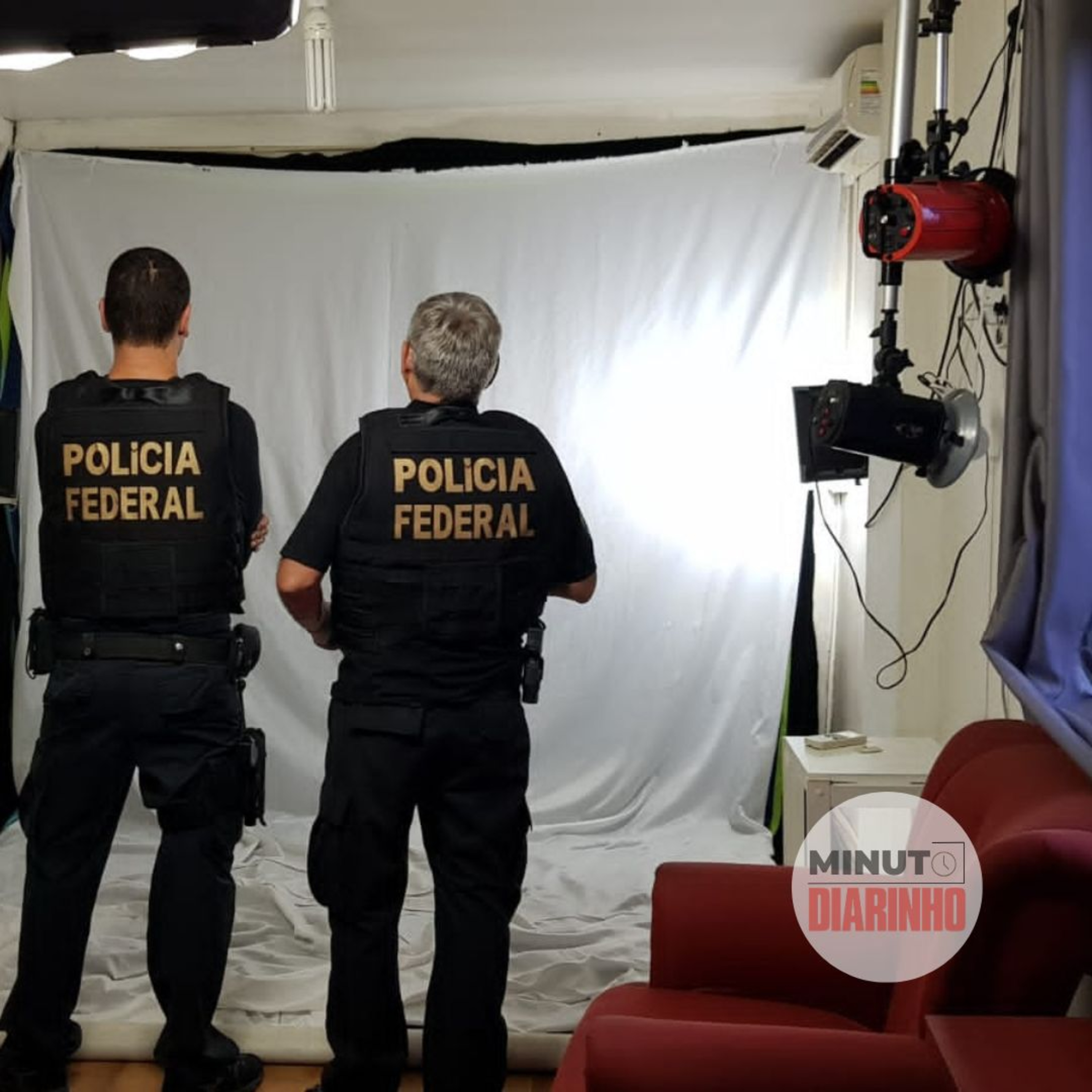 Fotógrafo é condenado a 14 anos de prisão por venda de imagens de meninas modelos episode artwork