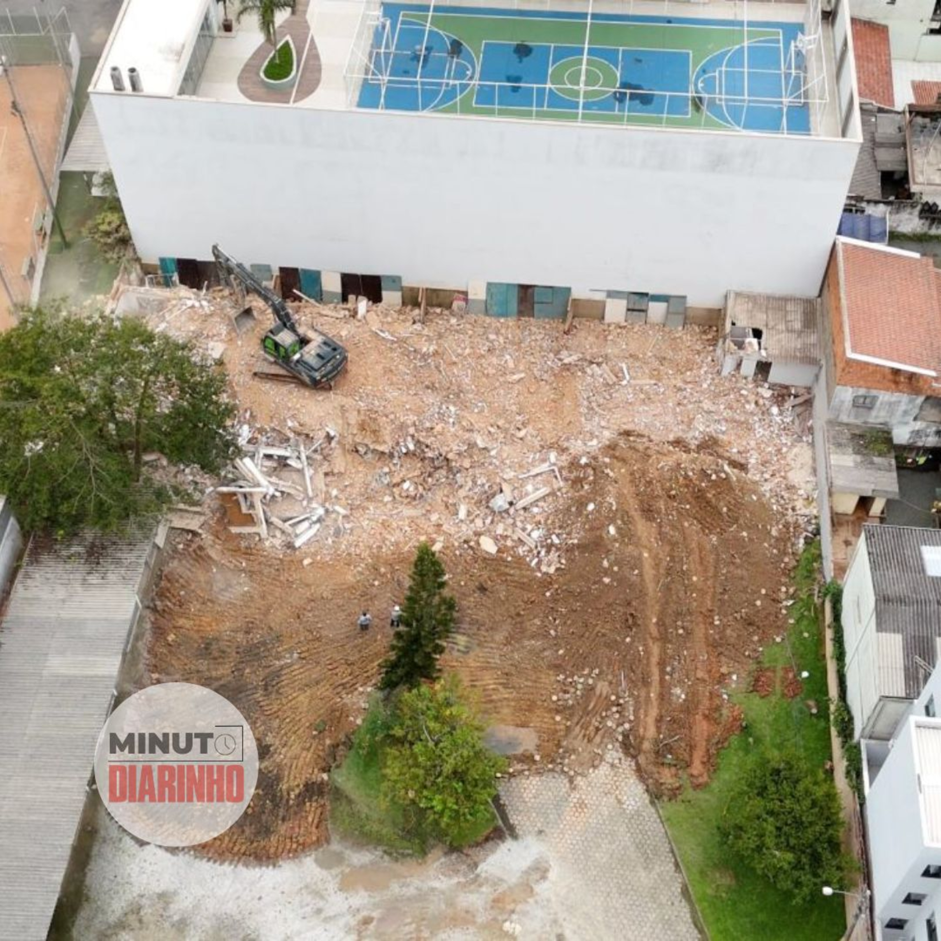 Edifício Irajá é demolido episode artwork