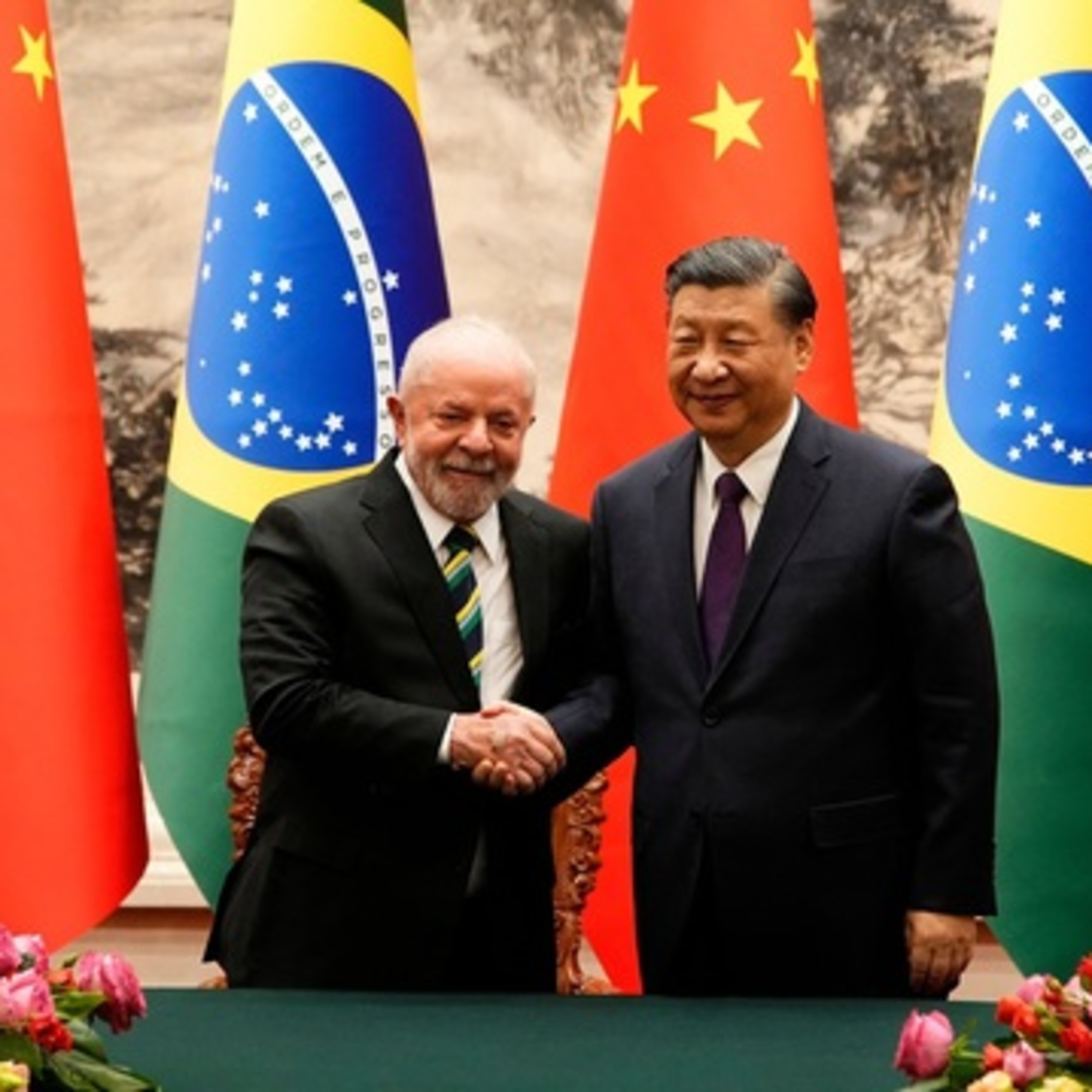 Một loại tiền tệ của BRICS có thể đe dọa sự thống trị của đồng đô la Mỹ?