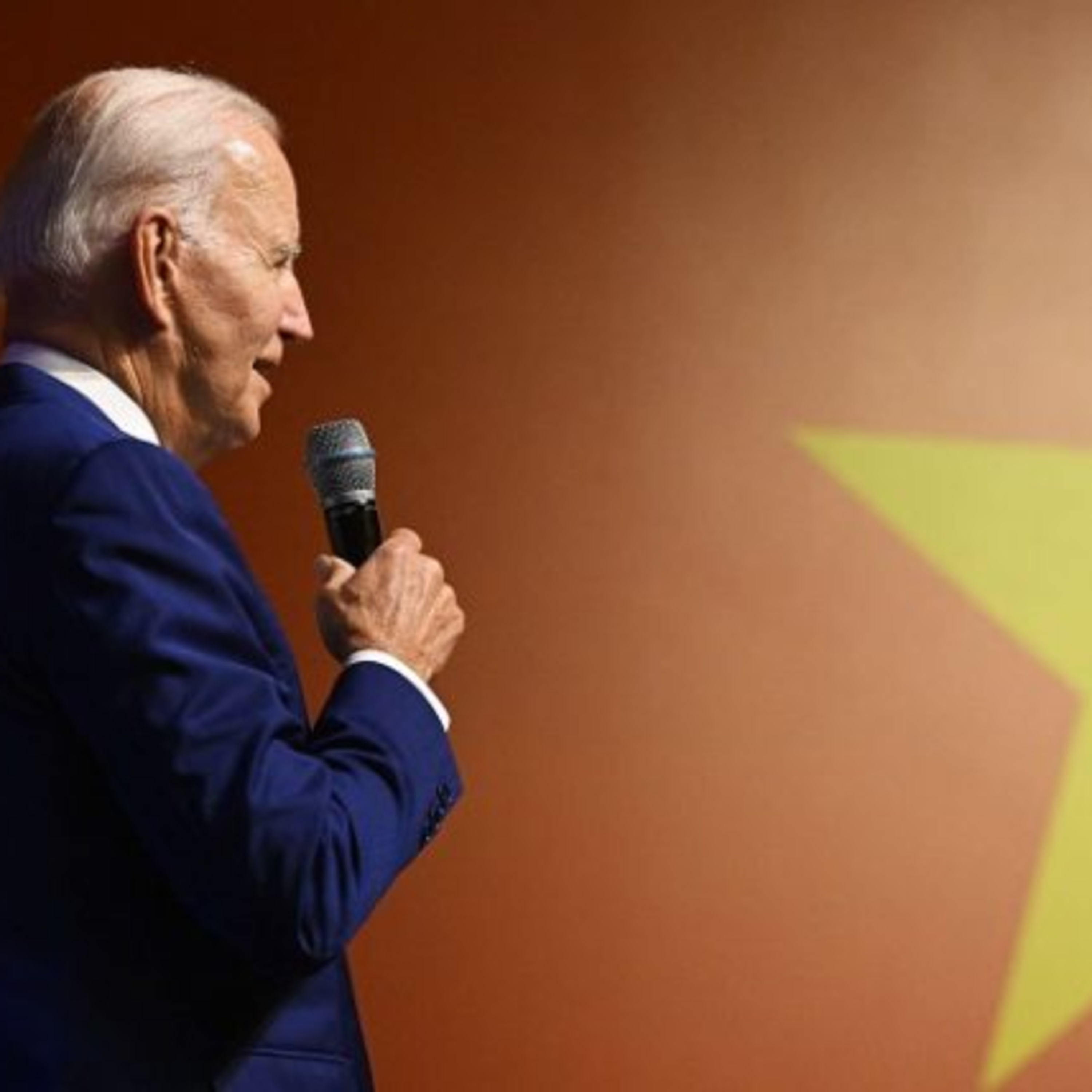 Thời báo Hoàn Cầu bình luận về chuyến thăm Việt Nam của Tổng thống Biden
