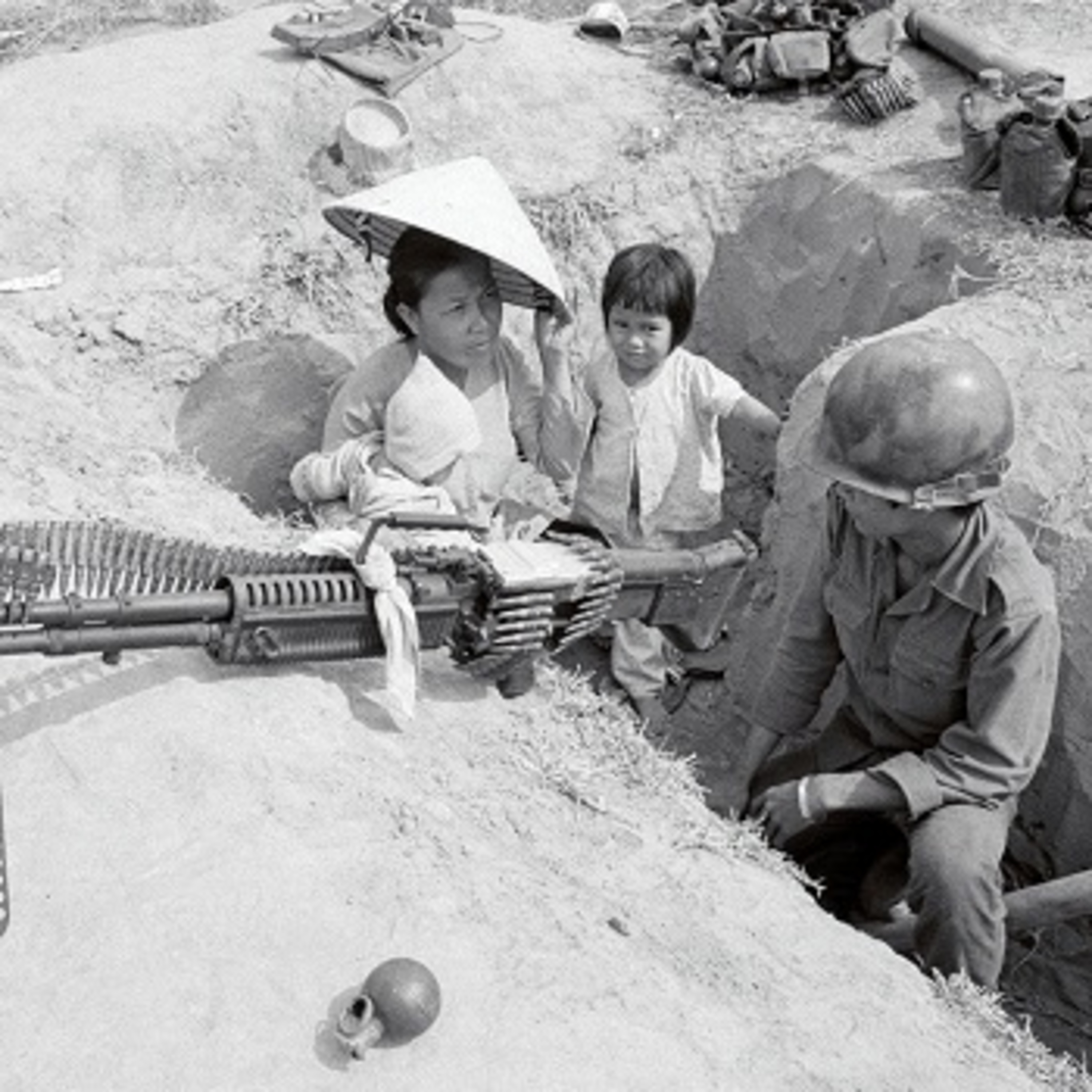 [Vietnam 1967] Thân phận phụ nữ Việt Nam Cộng hòa thời chiến