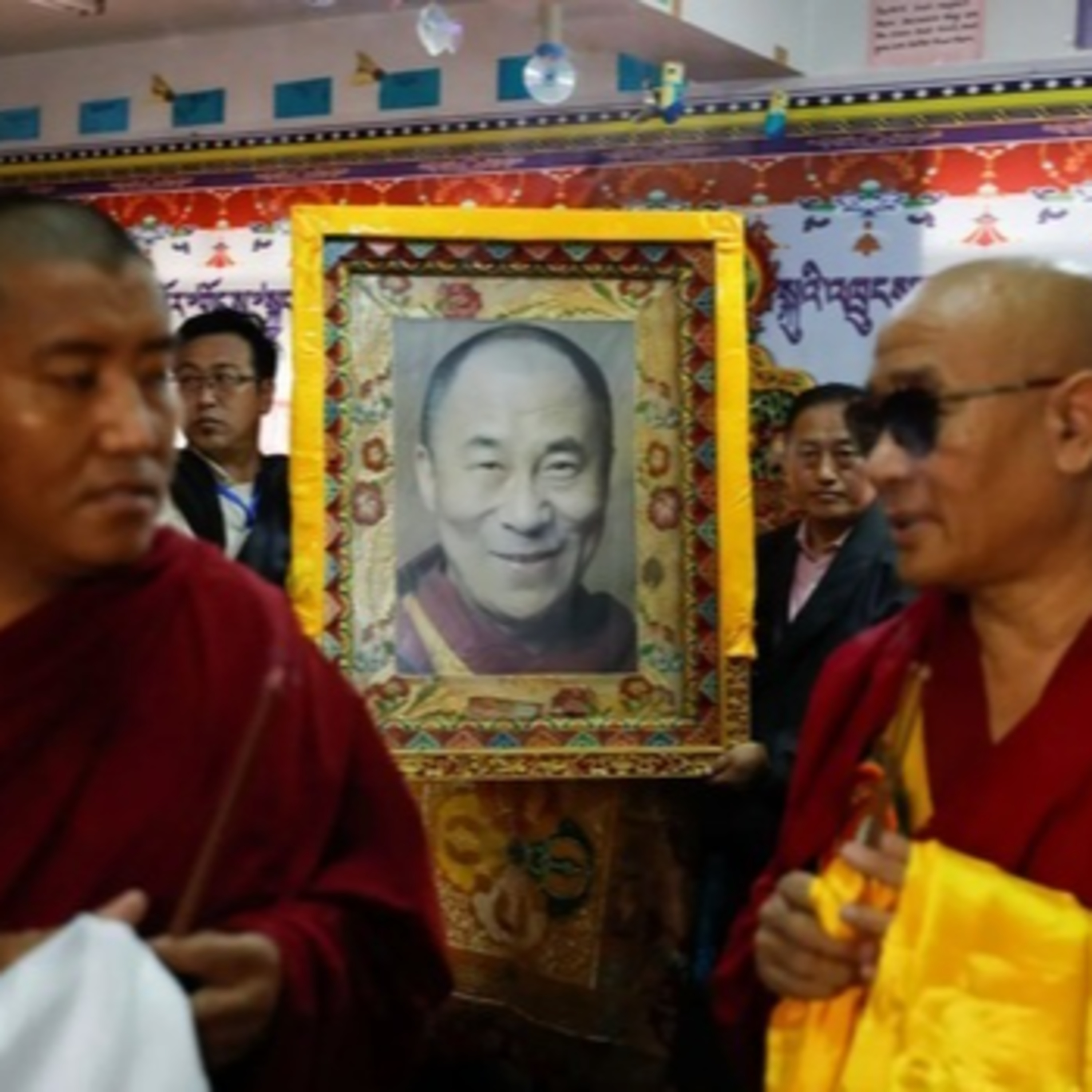 Cuộc chiến xác định người kế vị Đức Đạt Lai Lạt Ma