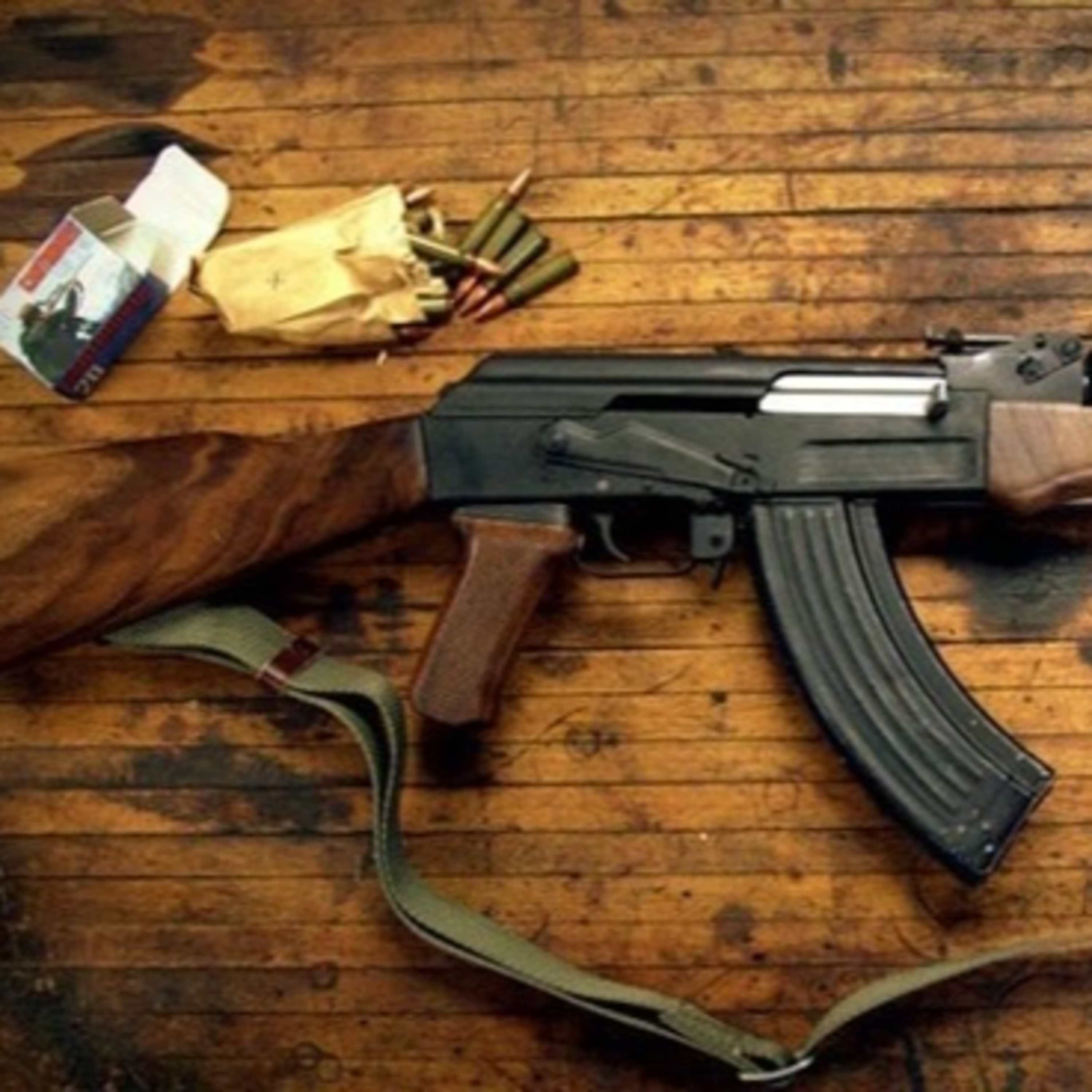 AK-47: Khẩu súng làm thay đổi thế giới