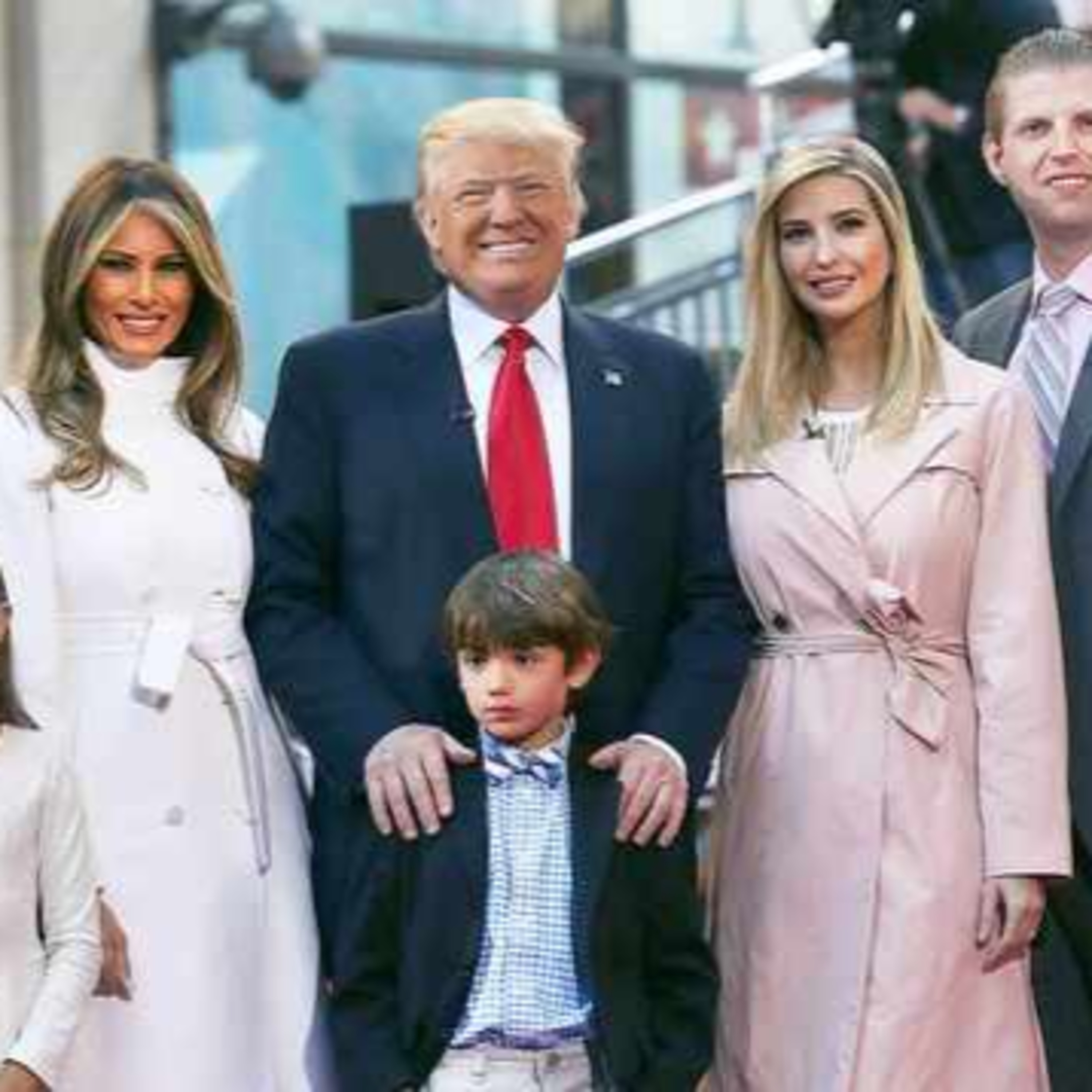 Phong cách 'gia đình trị' kiểu Bắc Triều Tiên của Trump